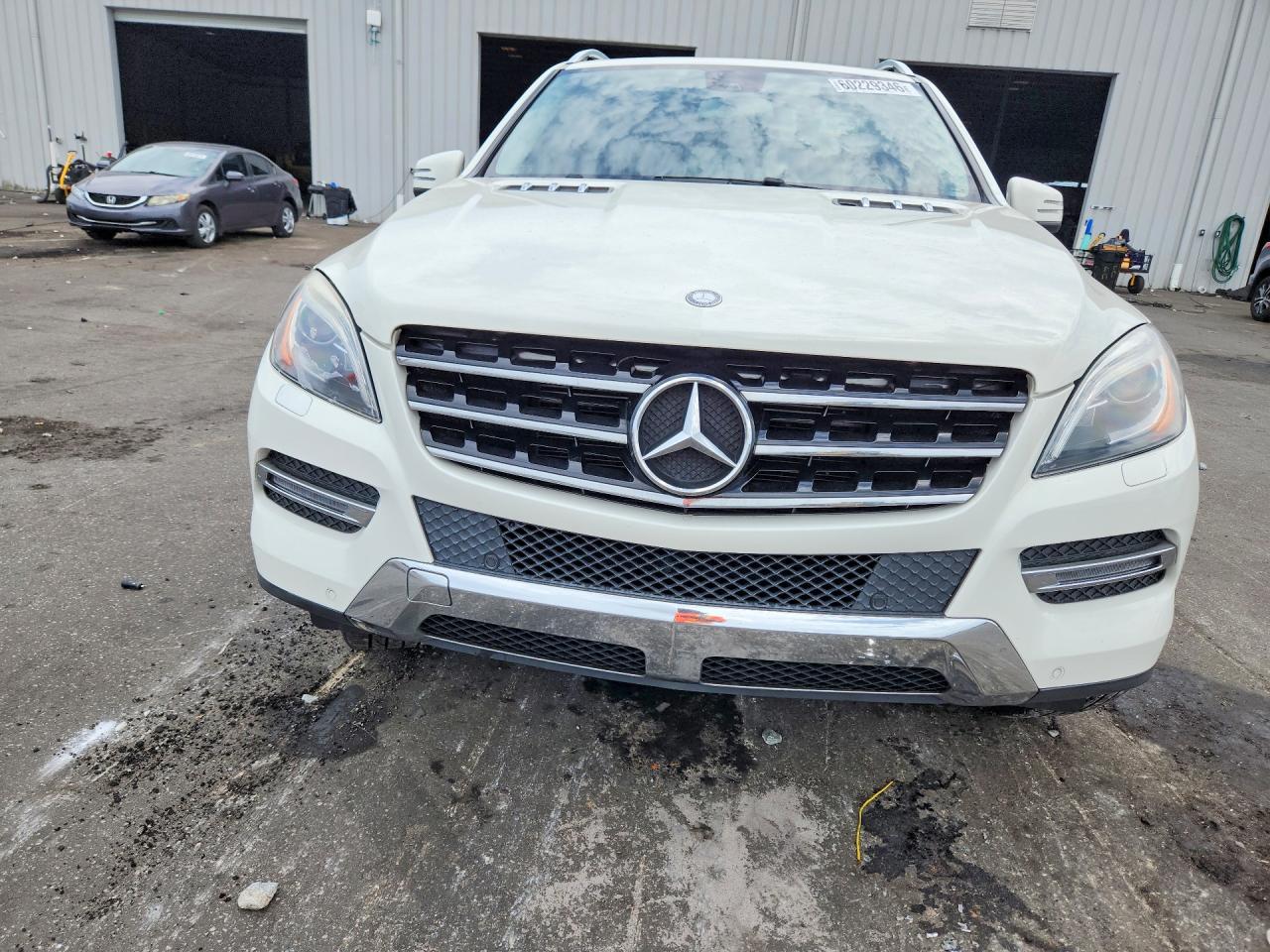 2013 Mercedes-benz Ml 350 4matic White vin: 4JGDA5HB7DA227585