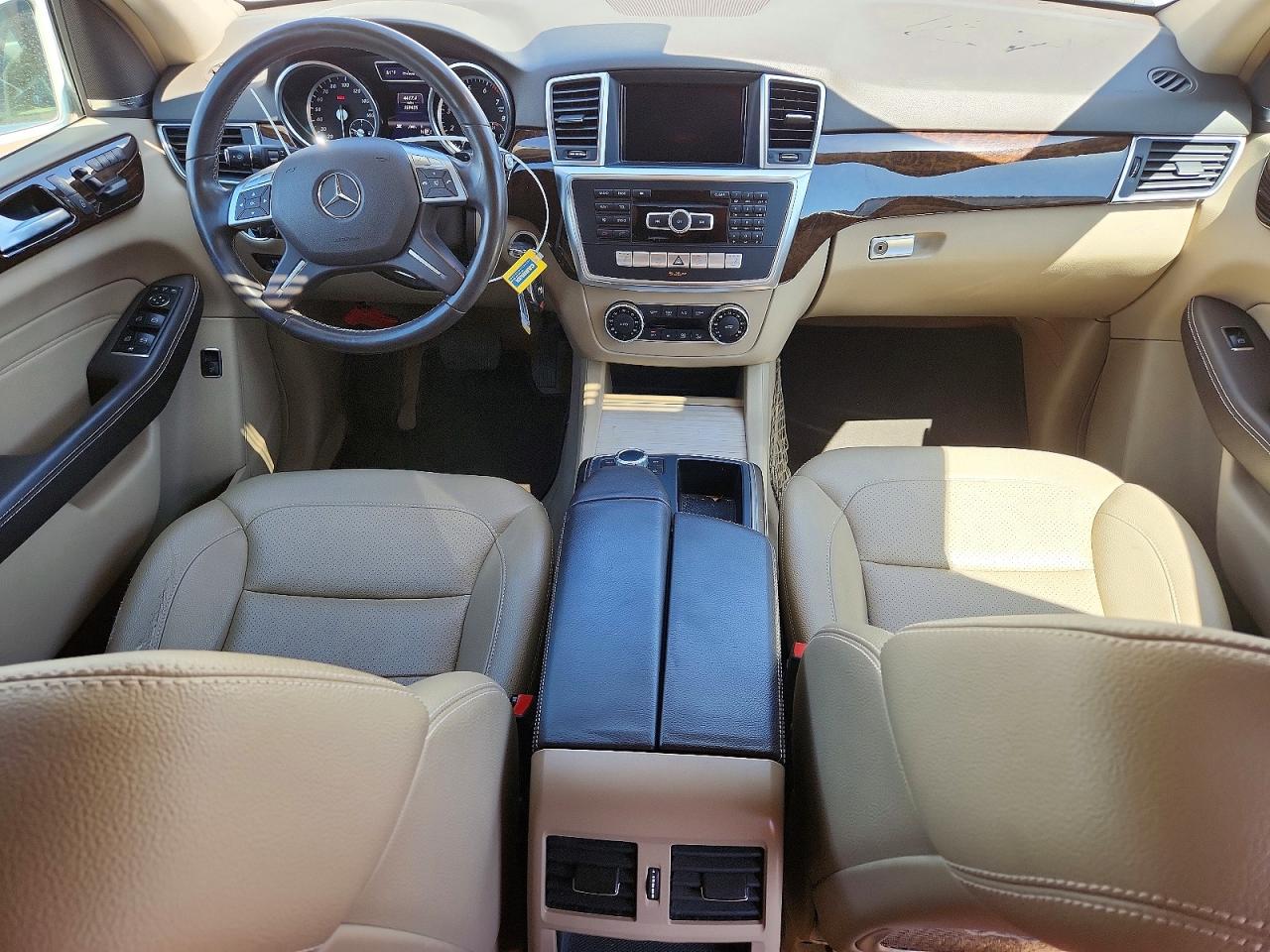 2013 Mercedes-benz Ml 350 4matic Белый vin: 4JGDA5HB7DA247402