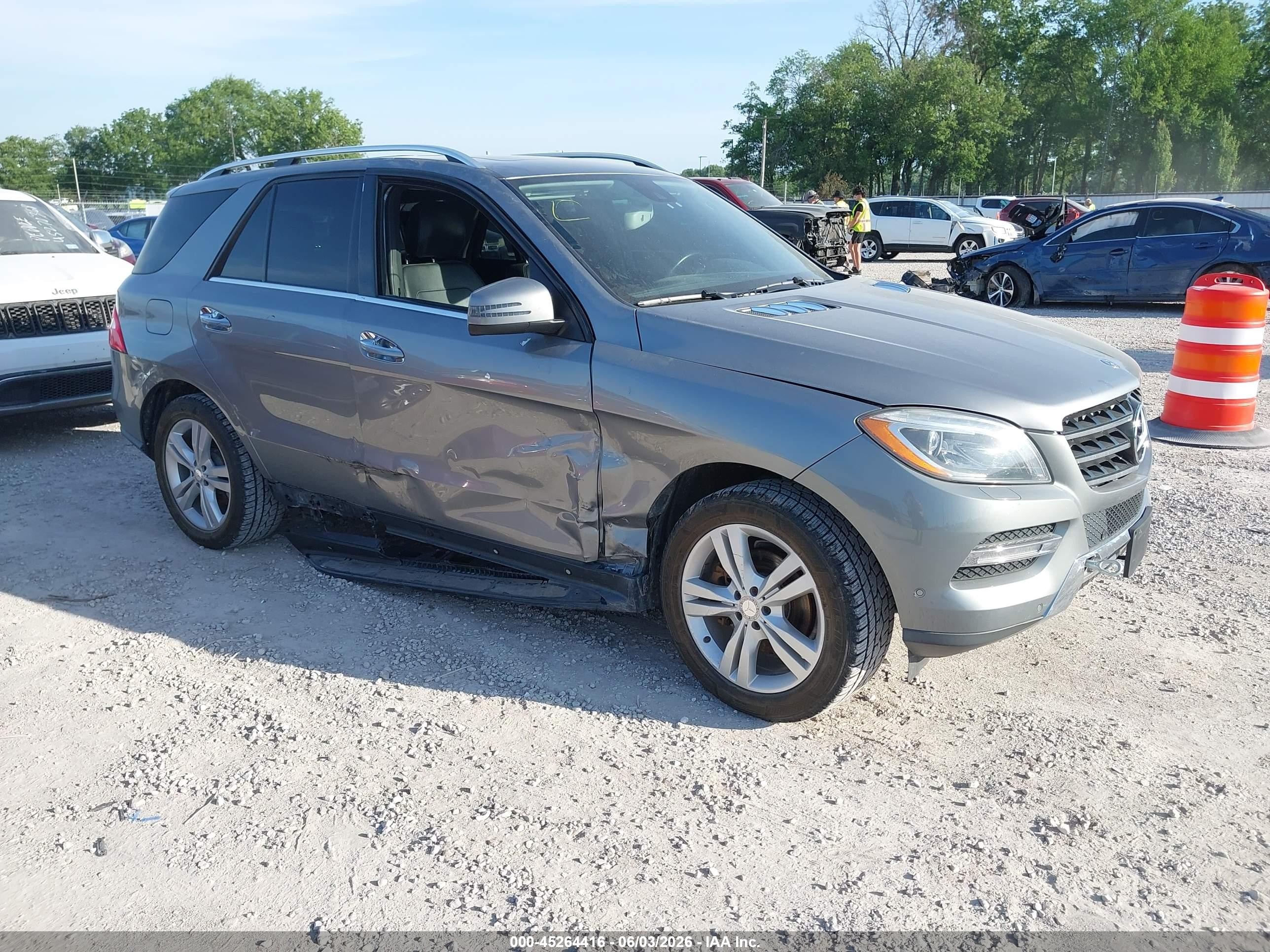 2013 Mercedes-benz Ml 350 4matic Silver vin: 4JGDA5HB7DA252325