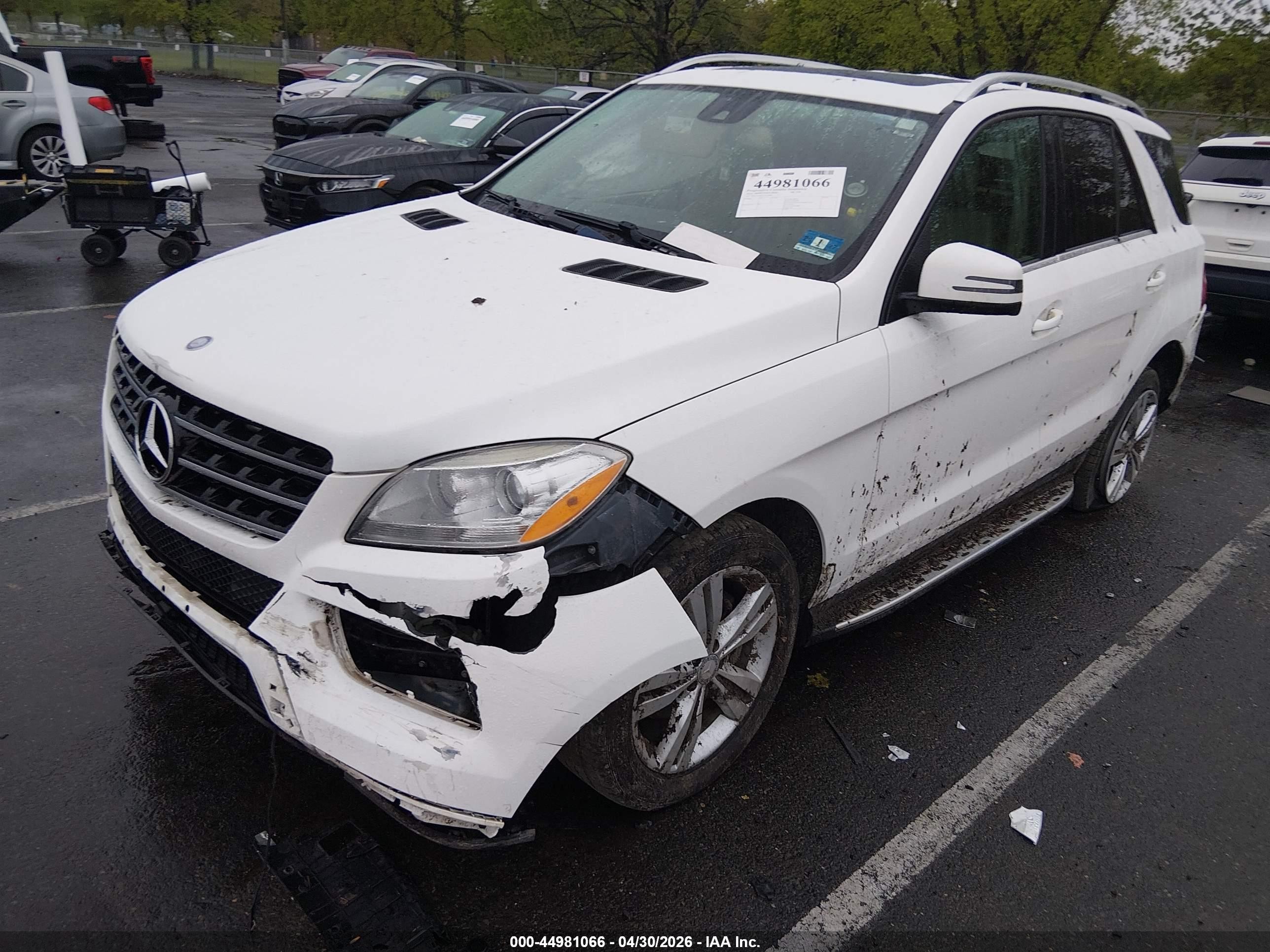 2014 Mercedes-benz Ml 350 4matic Белый vin: 4JGDA5HB7EA314808
