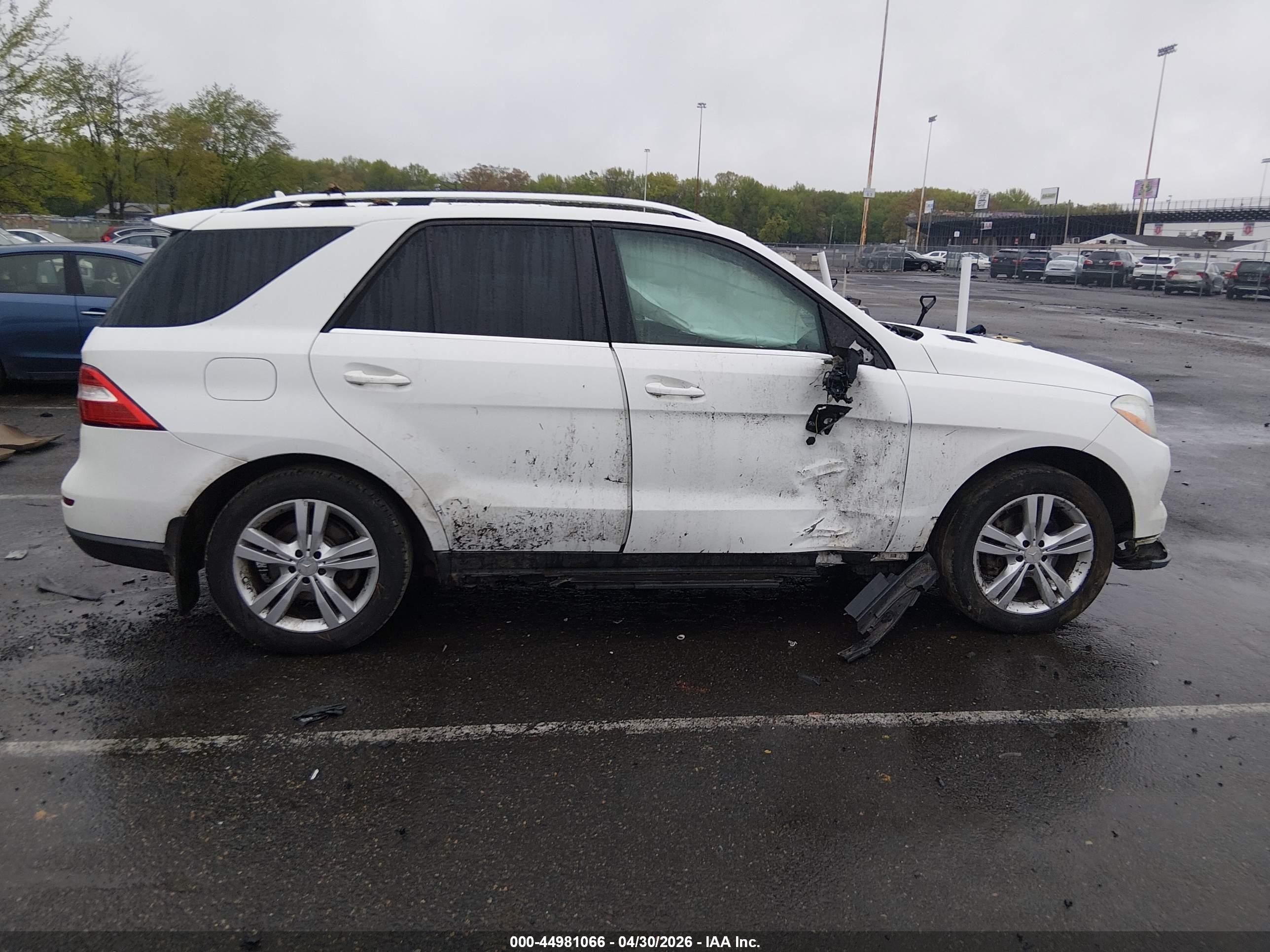 2014 Mercedes-benz Ml 350 4matic Белый vin: 4JGDA5HB7EA314808
