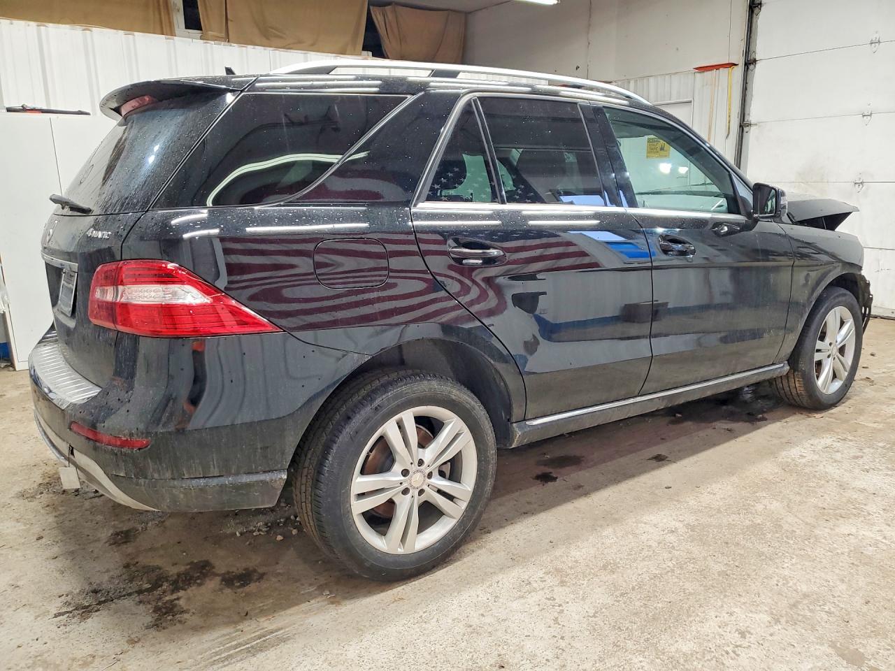 2015 Mercedes-benz Ml 350 4matic Black vin: 4JGDA5HB7FA461311