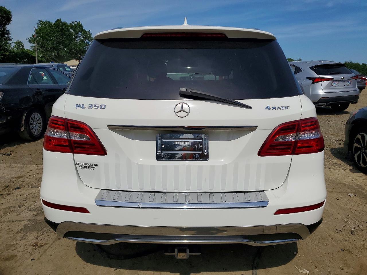 2015 Mercedes-benz Ml 350 4matic White vin: 4JGDA5HB7FA466198