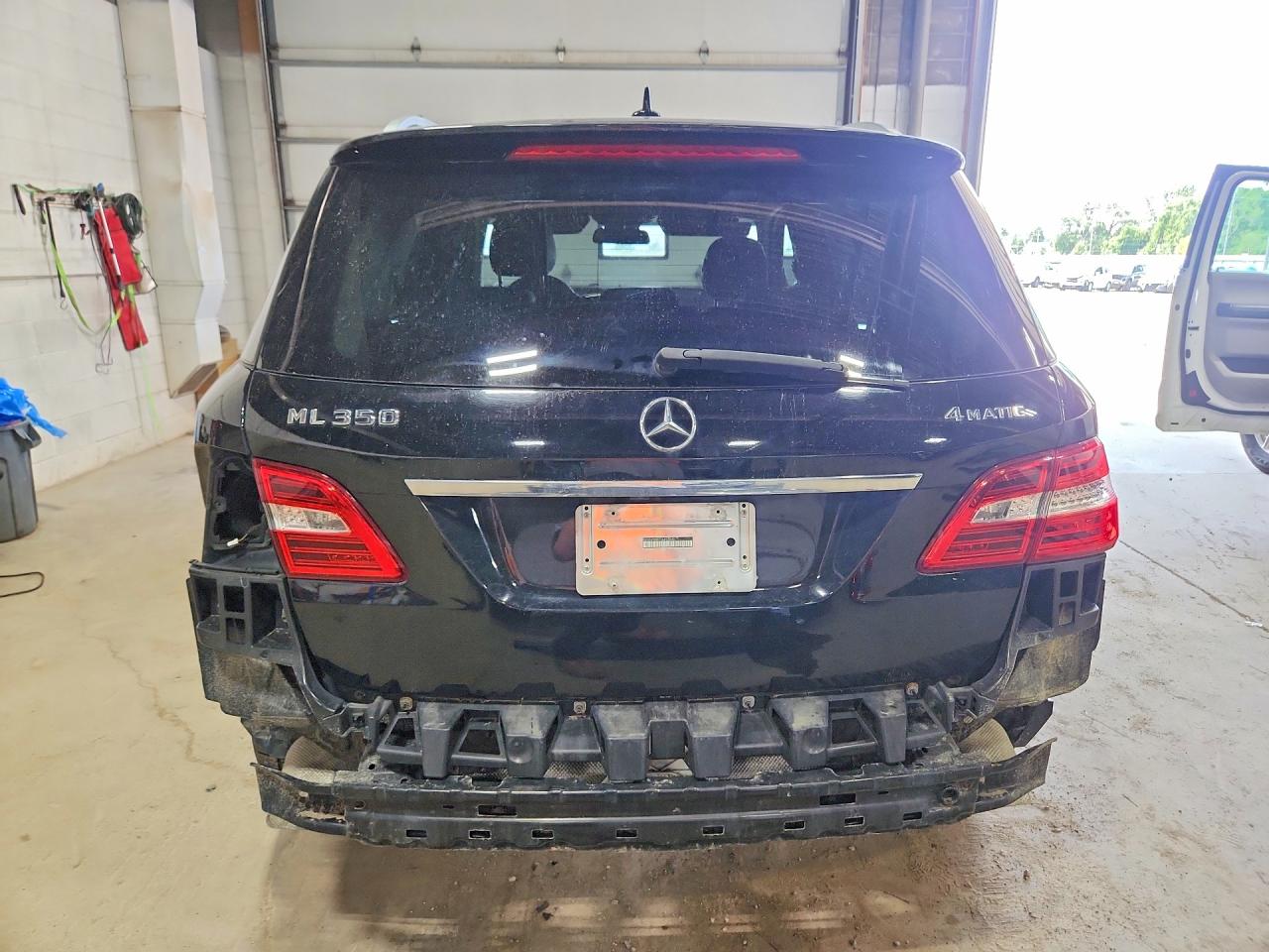 2015 Mercedes-benz Ml 350 4matic Black vin: 4JGDA5HB7FA493840