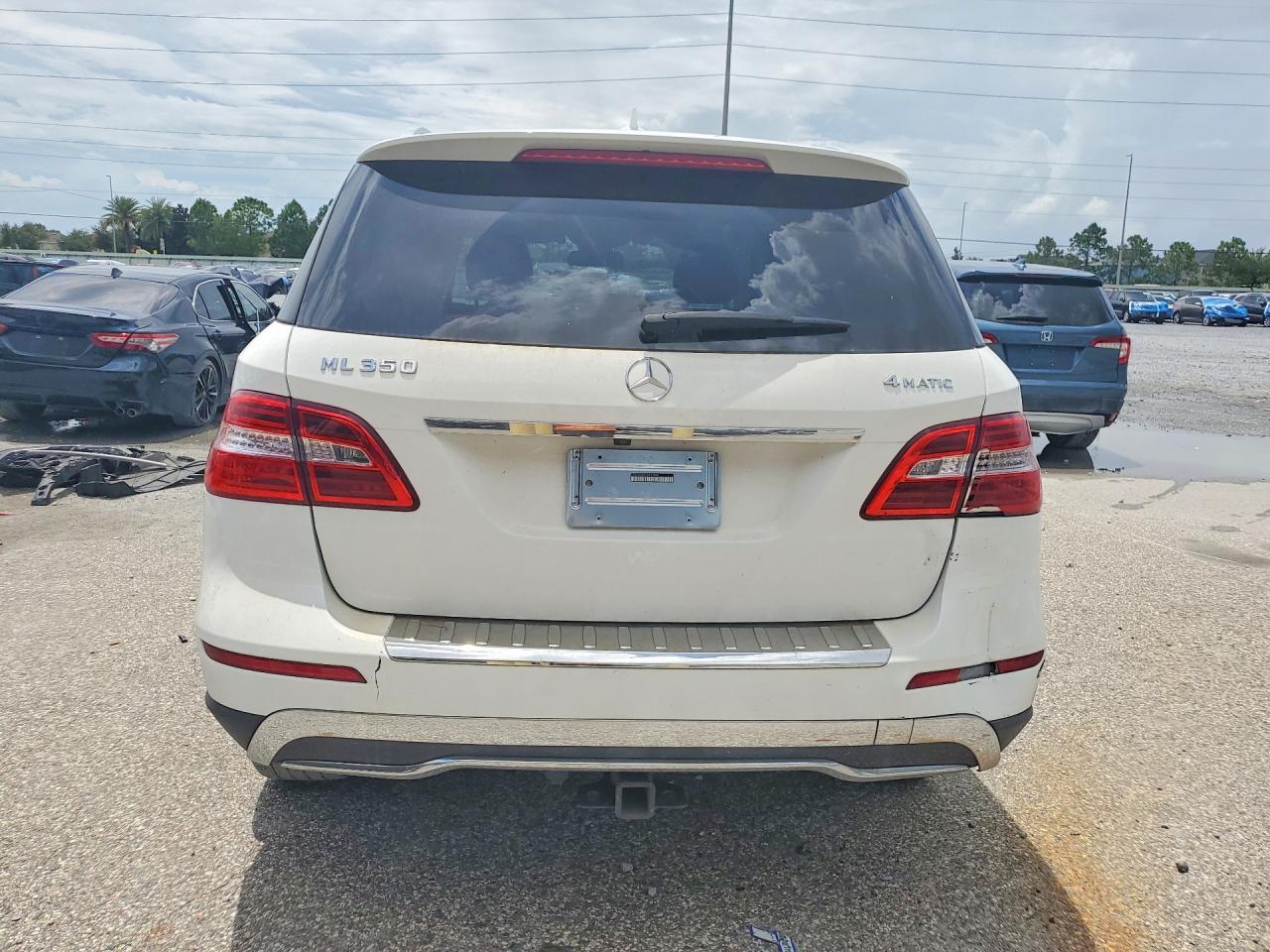 2015 Mercedes-benz Ml 350 4matic White vin: 4JGDA5HB7FA511950