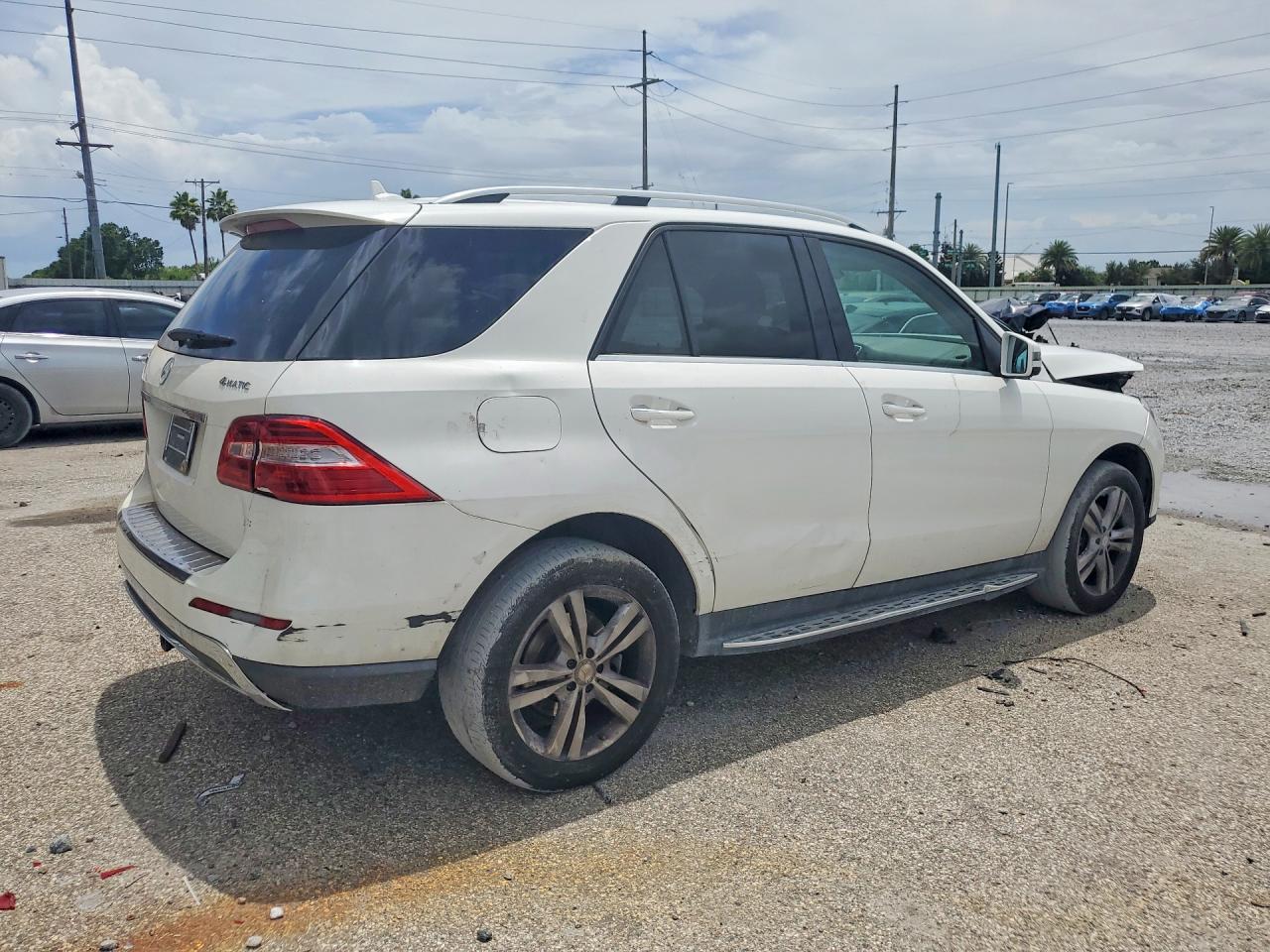 2015 Mercedes-benz Ml 350 4matic White vin: 4JGDA5HB7FA511950