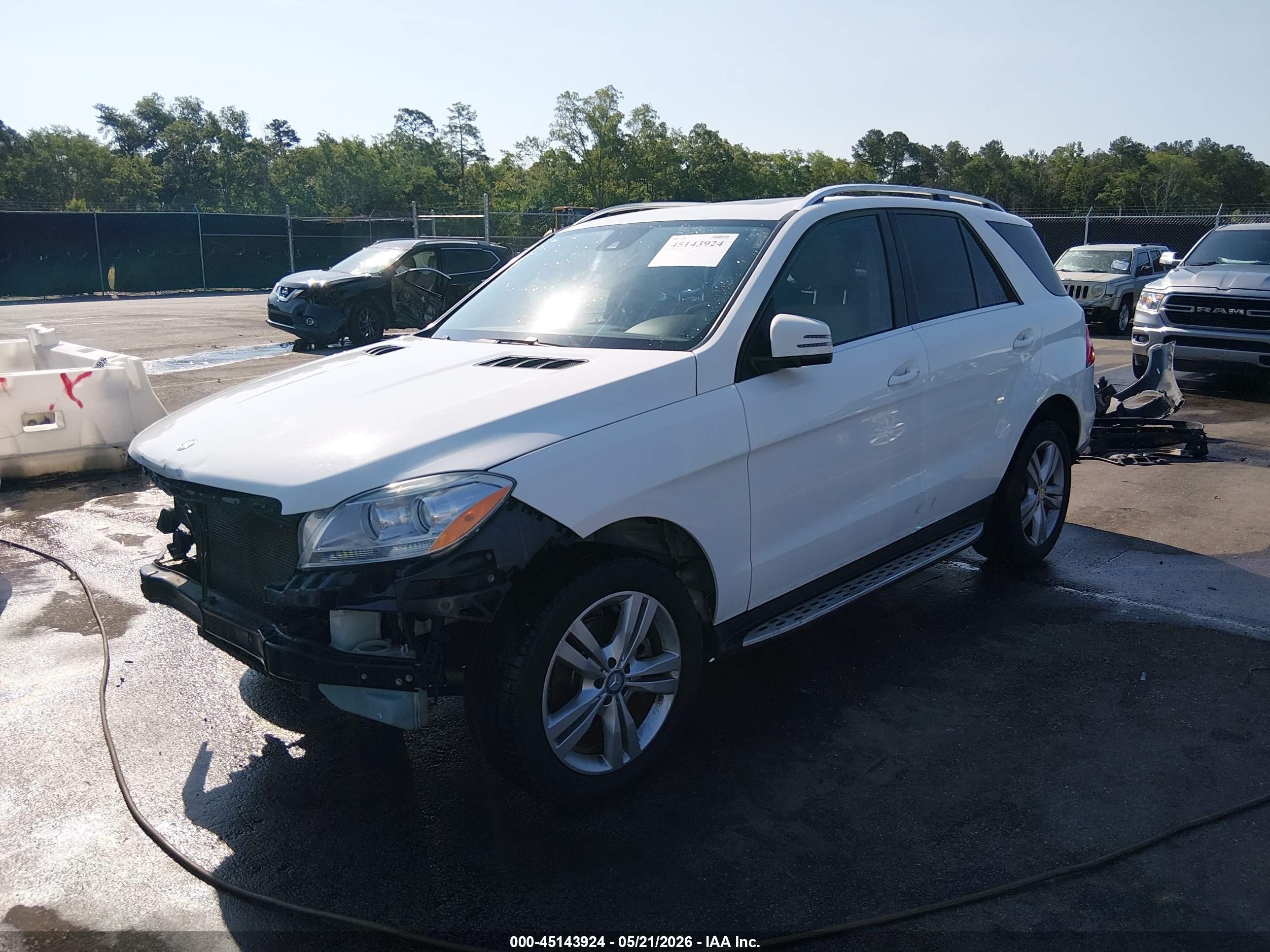 2015 Mercedes-benz Ml 350 4matic White vin: 4JGDA5HB7FA538601