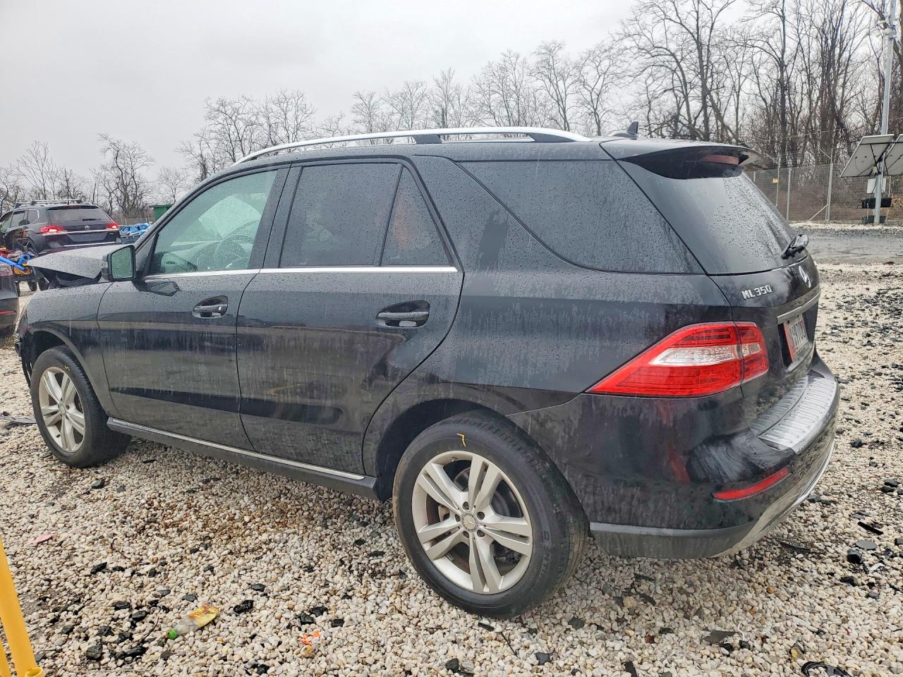 2015 Mercedes-benz Ml 350 4matic Черный vin: 4JGDA5HB7FA578483