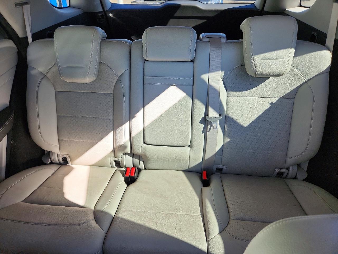 2015 Mercedes-benz Ml 350 4matic Серебряный vin: 4JGDA5HB7FA586311