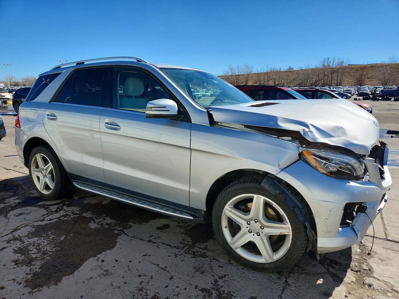2015 Mercedes-benz Ml 350 4matic Серебряный vin: 4JGDA5HB7FA586311