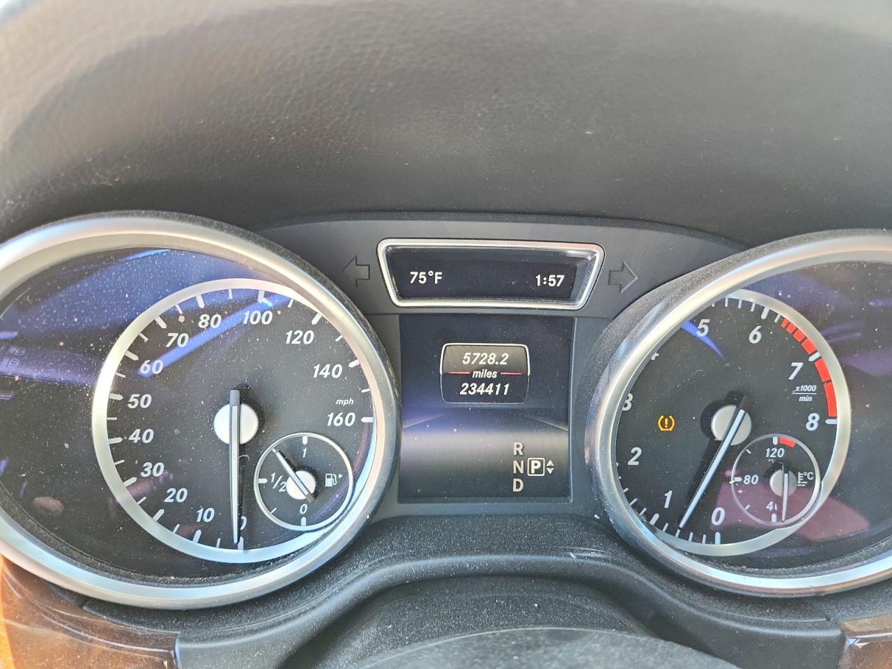 2015 Mercedes-benz Ml 350 4matic Белый vin: 4JGDA5HB7FA586423