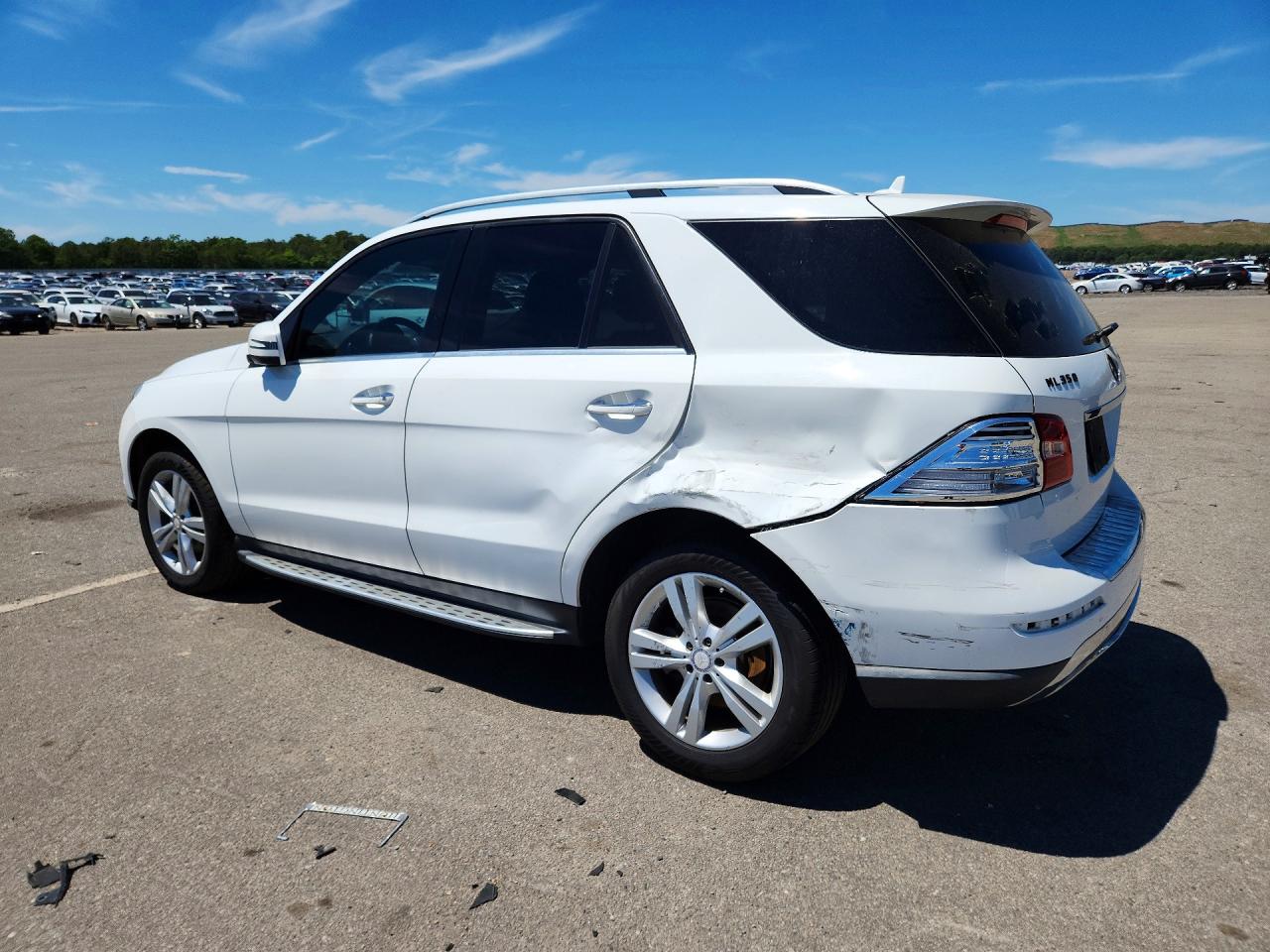 2015 Mercedes-benz Ml 350 4matic Белый vin: 4JGDA5HB7FA586423