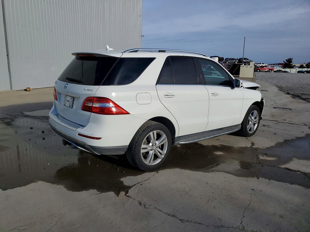 2015 Mercedes-benz Ml 350 4matic White vin: 4JGDA5HB7FA590830