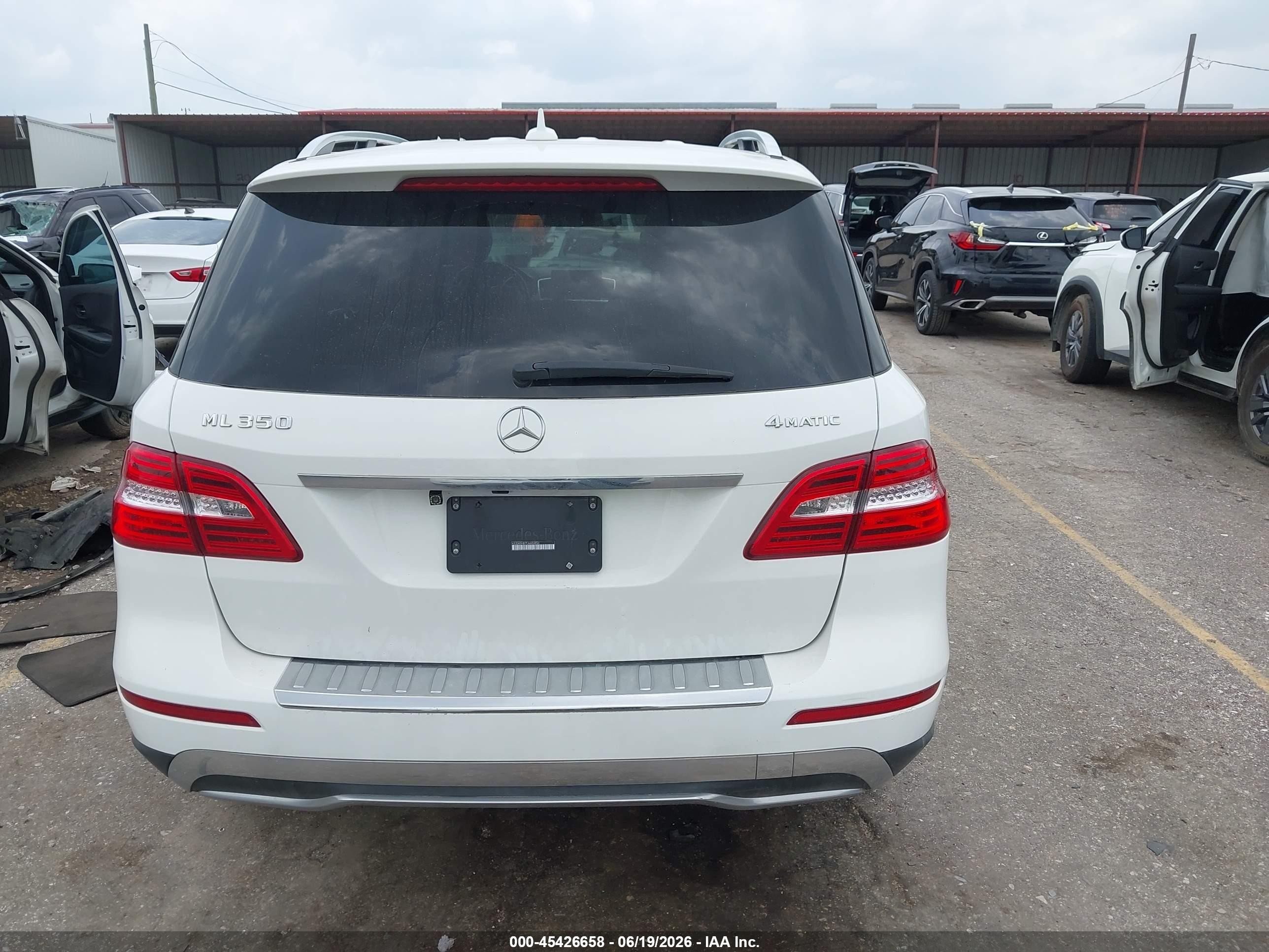2015 Mercedes-benz Ml 350 4matic Белый vin: 4JGDA5HB7FA600854