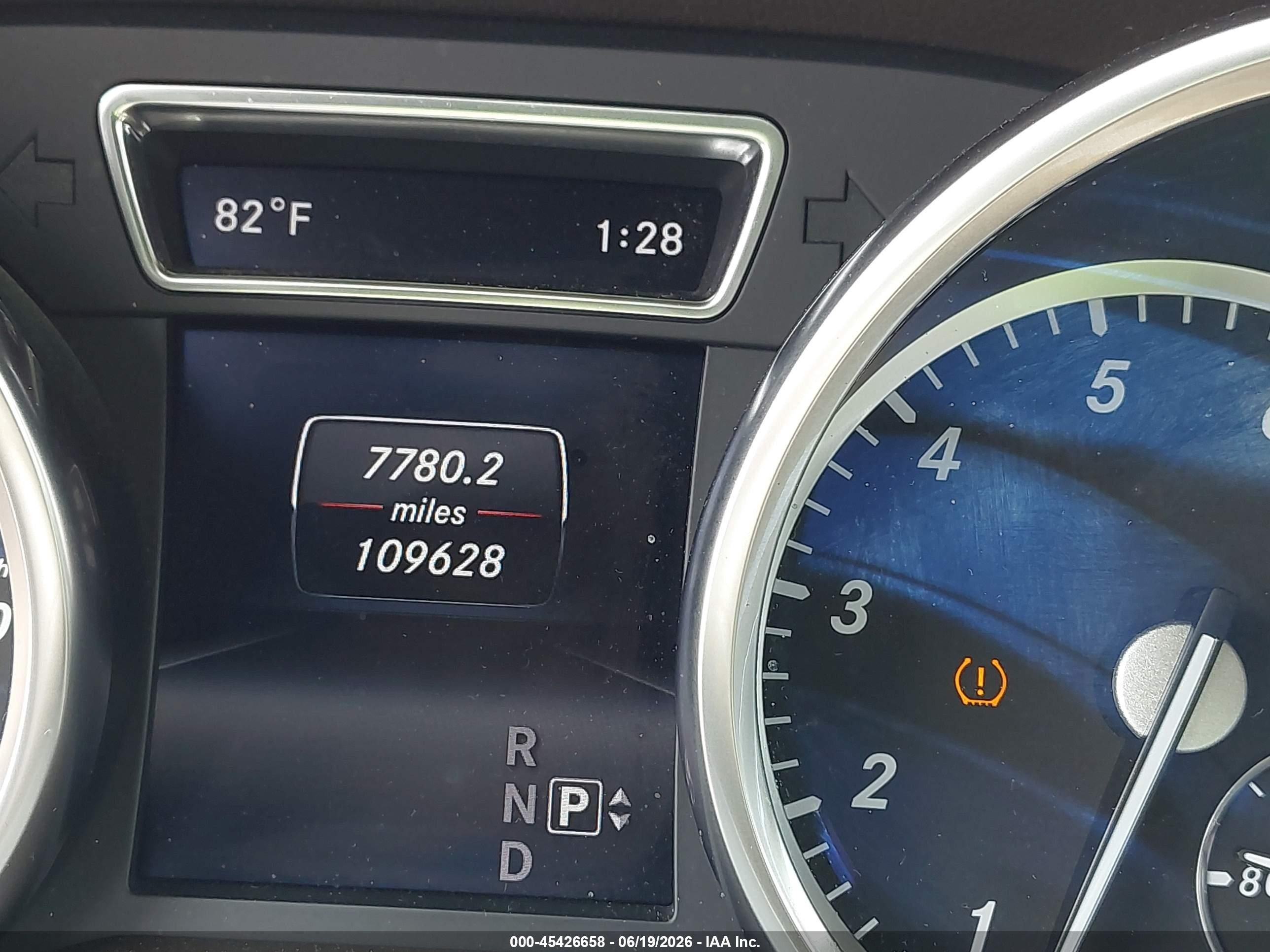 2015 Mercedes-benz Ml 350 4matic Белый vin: 4JGDA5HB7FA600854