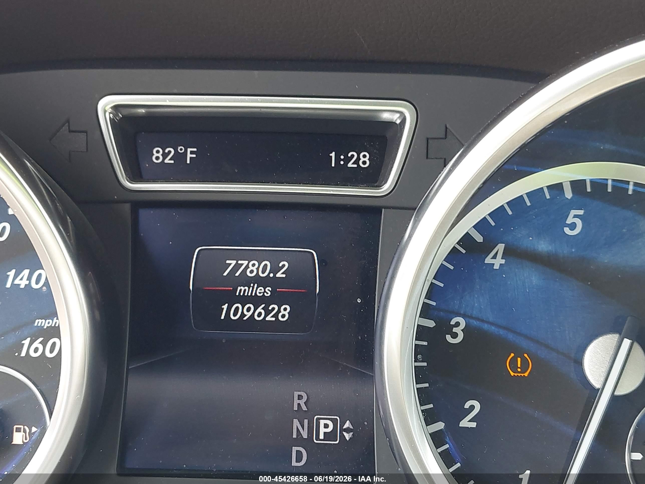 2015 Mercedes-benz Ml 350 4matic Белый vin: 4JGDA5HB7FA600854