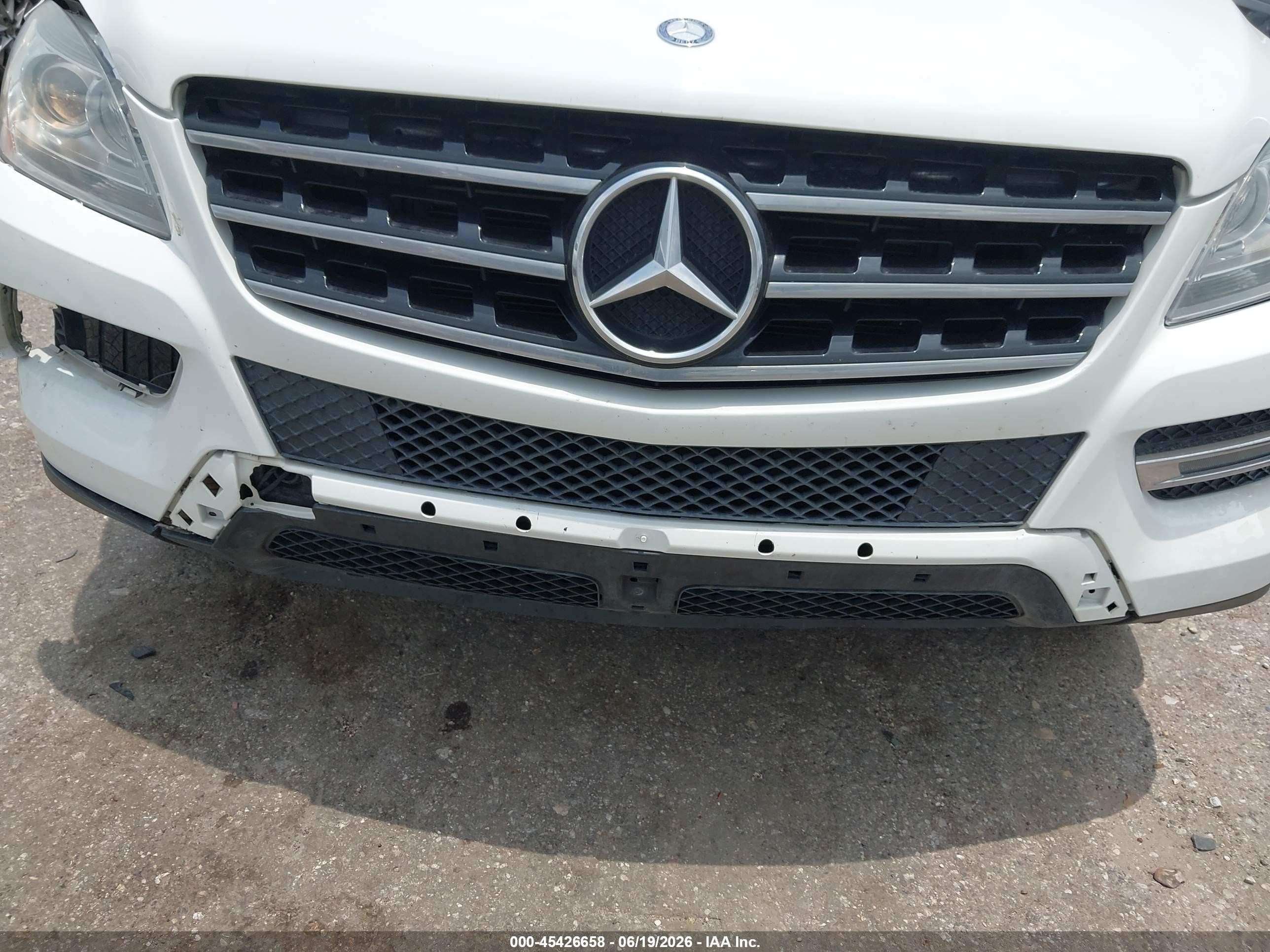2015 Mercedes-benz Ml 350 4matic Белый vin: 4JGDA5HB7FA600854