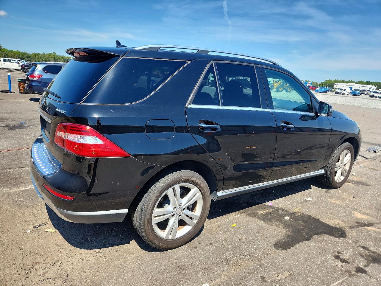 2015 Mercedes-benz Ml 350 4matic Черный vin: 4JGDA5HB7FA619212