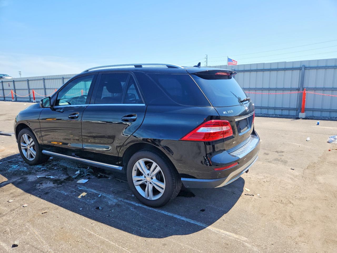 2015 Mercedes-benz Ml 350 4matic Черный vin: 4JGDA5HB7FA619212