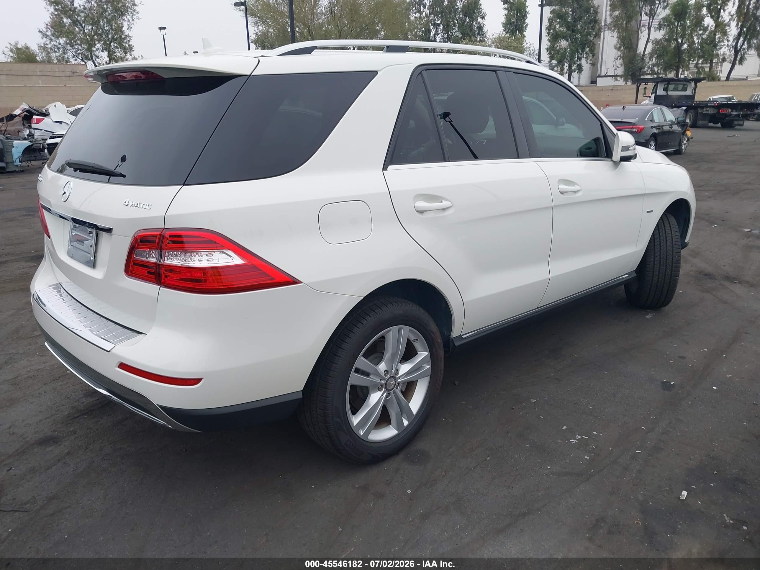 2012 Mercedes-benz Ml 350 4matic White vin: 4JGDA5HB8CA001487