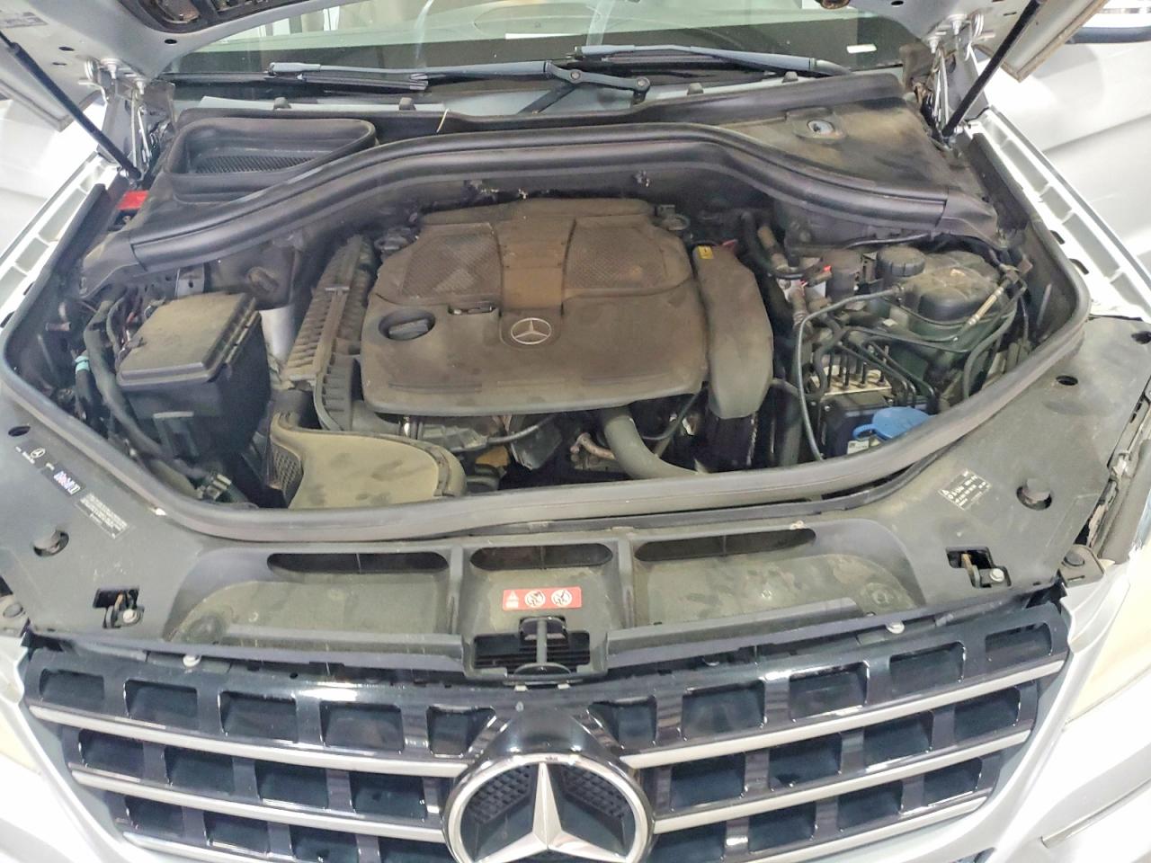 2012 Mercedes-benz Ml 350 4matic Серебряный vin: 4JGDA5HB8CA003059