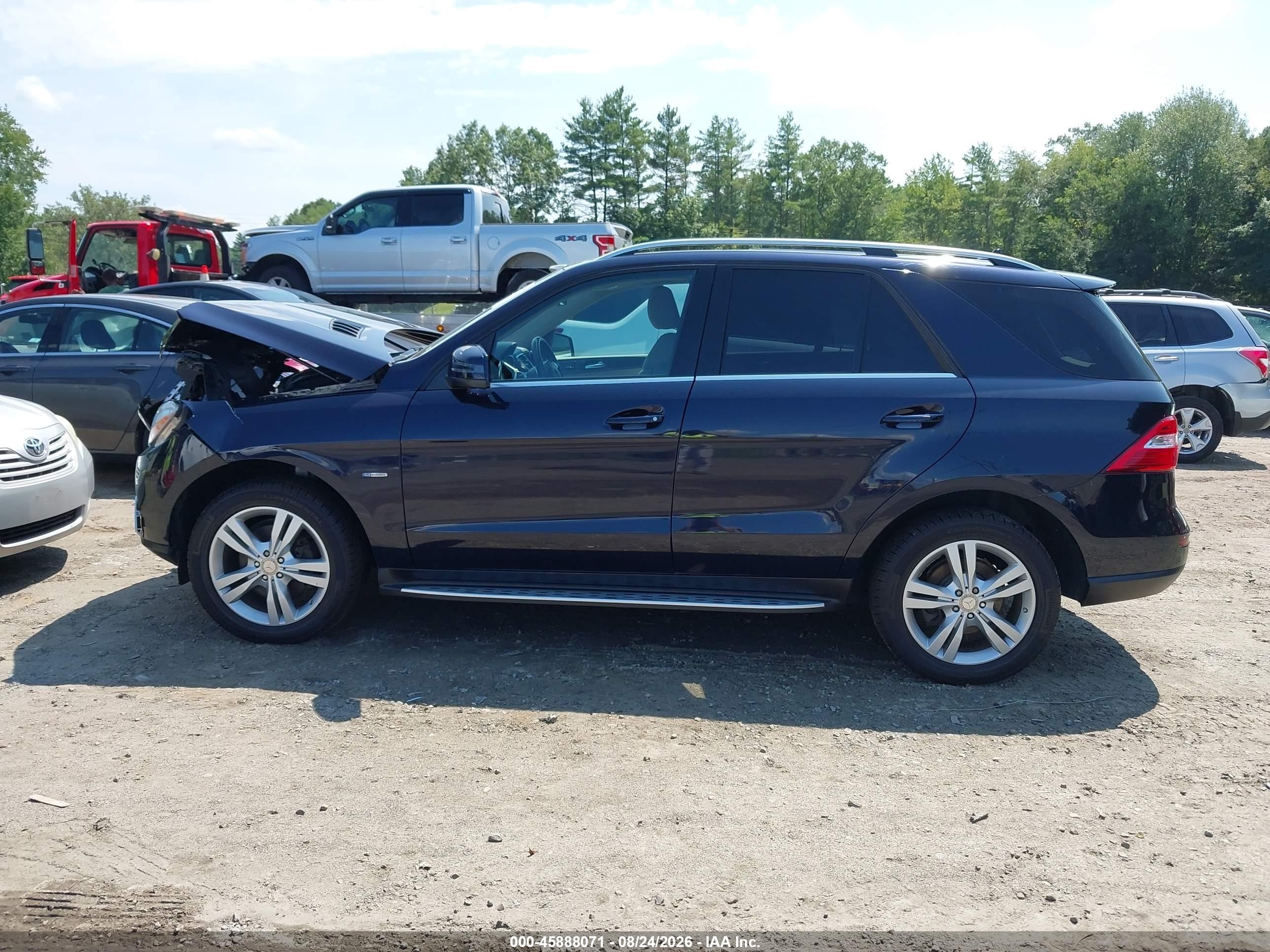 2012 Mercedes-benz Ml 350 4matic Синий vin: 4JGDA5HB8CA008892