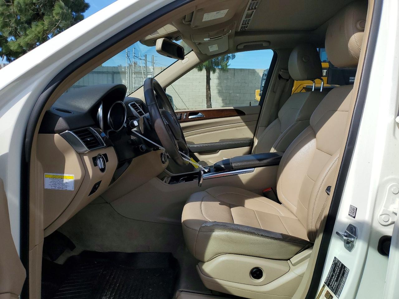 2012 Mercedes-benz Ml 350 4matic White vin: 4JGDA5HB8CA039043