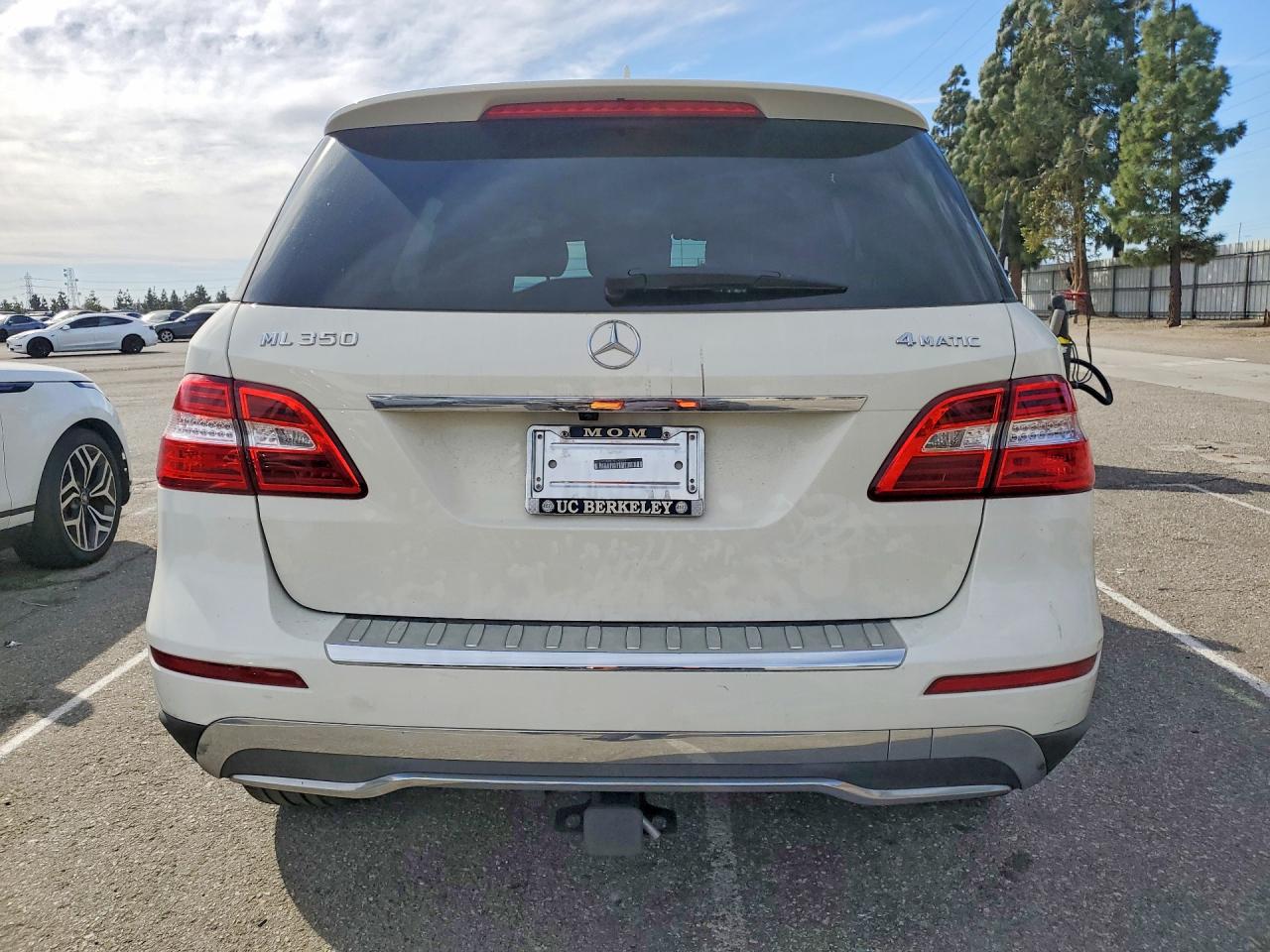 2012 Mercedes-benz Ml 350 4matic White vin: 4JGDA5HB8CA039043