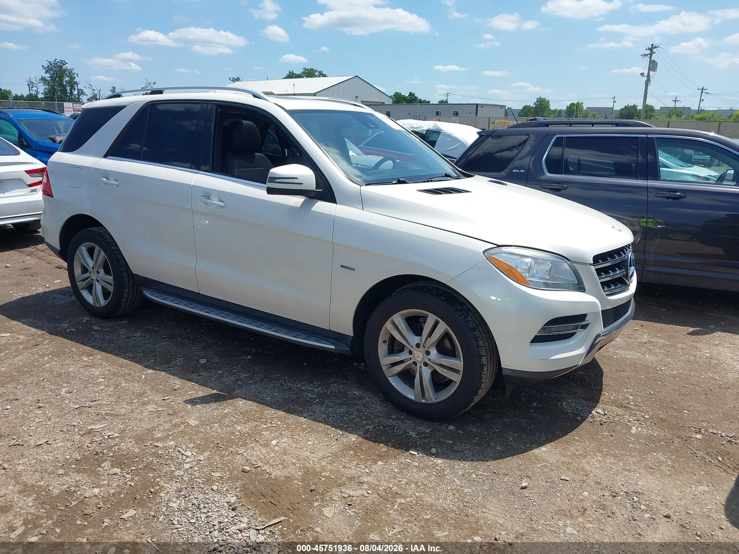 2012 Mercedes-benz Ml 350 4matic White vin: 4JGDA5HB8CA094625
