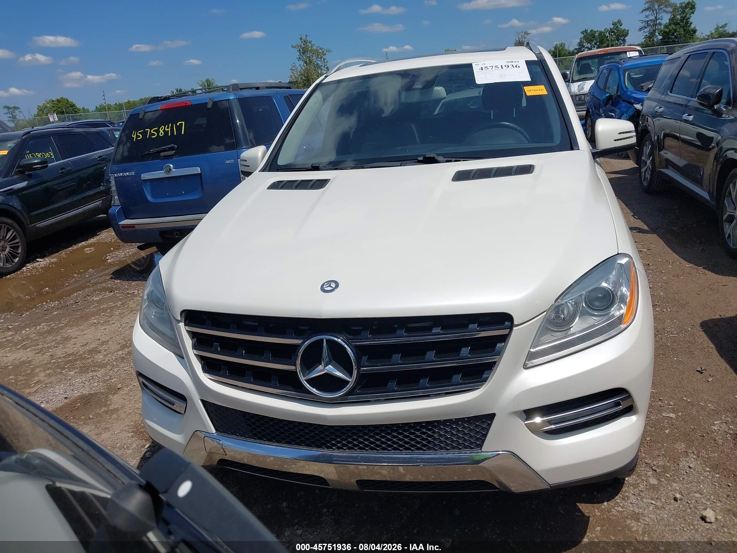 2012 Mercedes-benz Ml 350 4matic White vin: 4JGDA5HB8CA094625