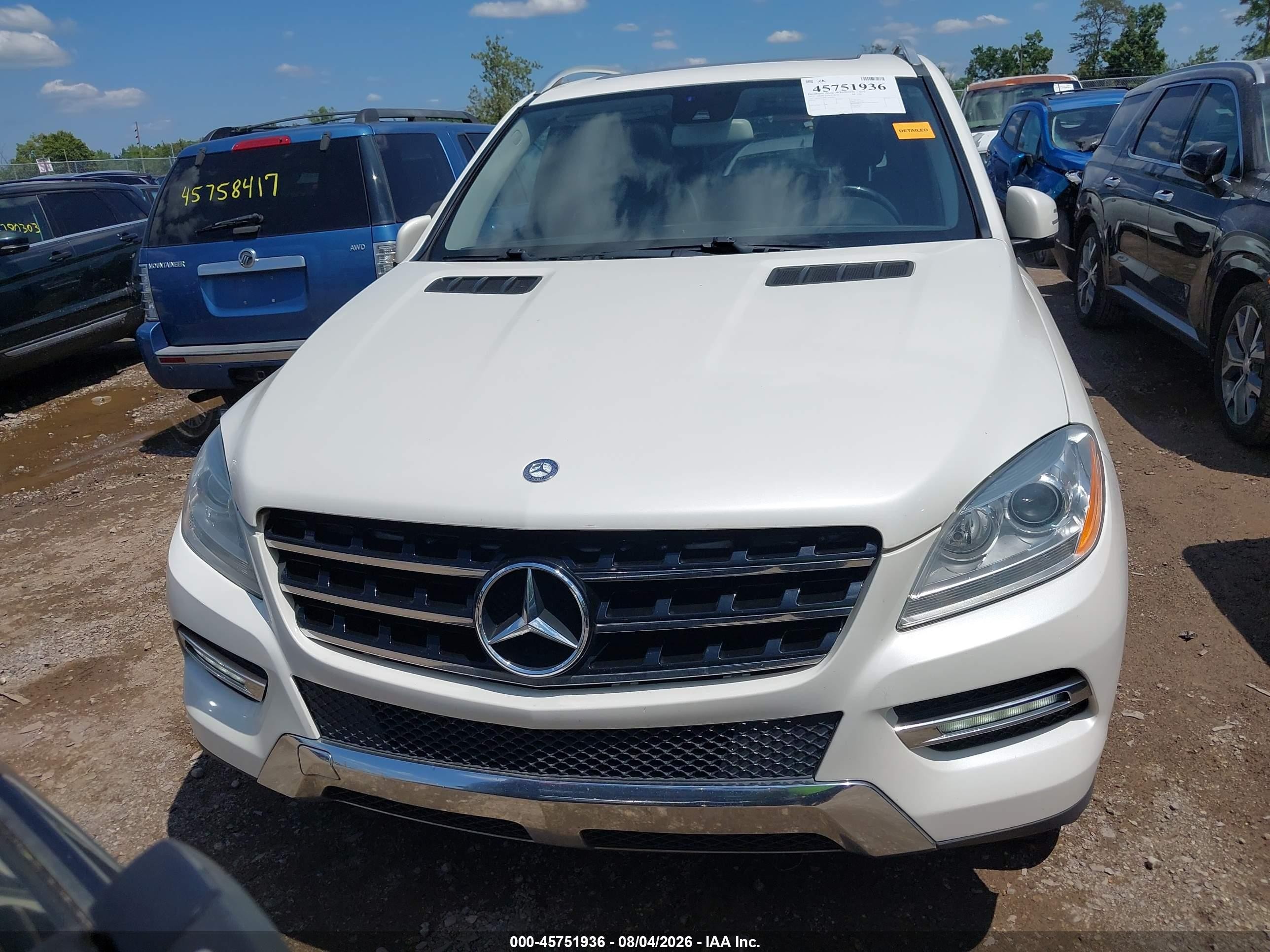 2012 Mercedes-benz Ml 350 4matic White vin: 4JGDA5HB8CA094625