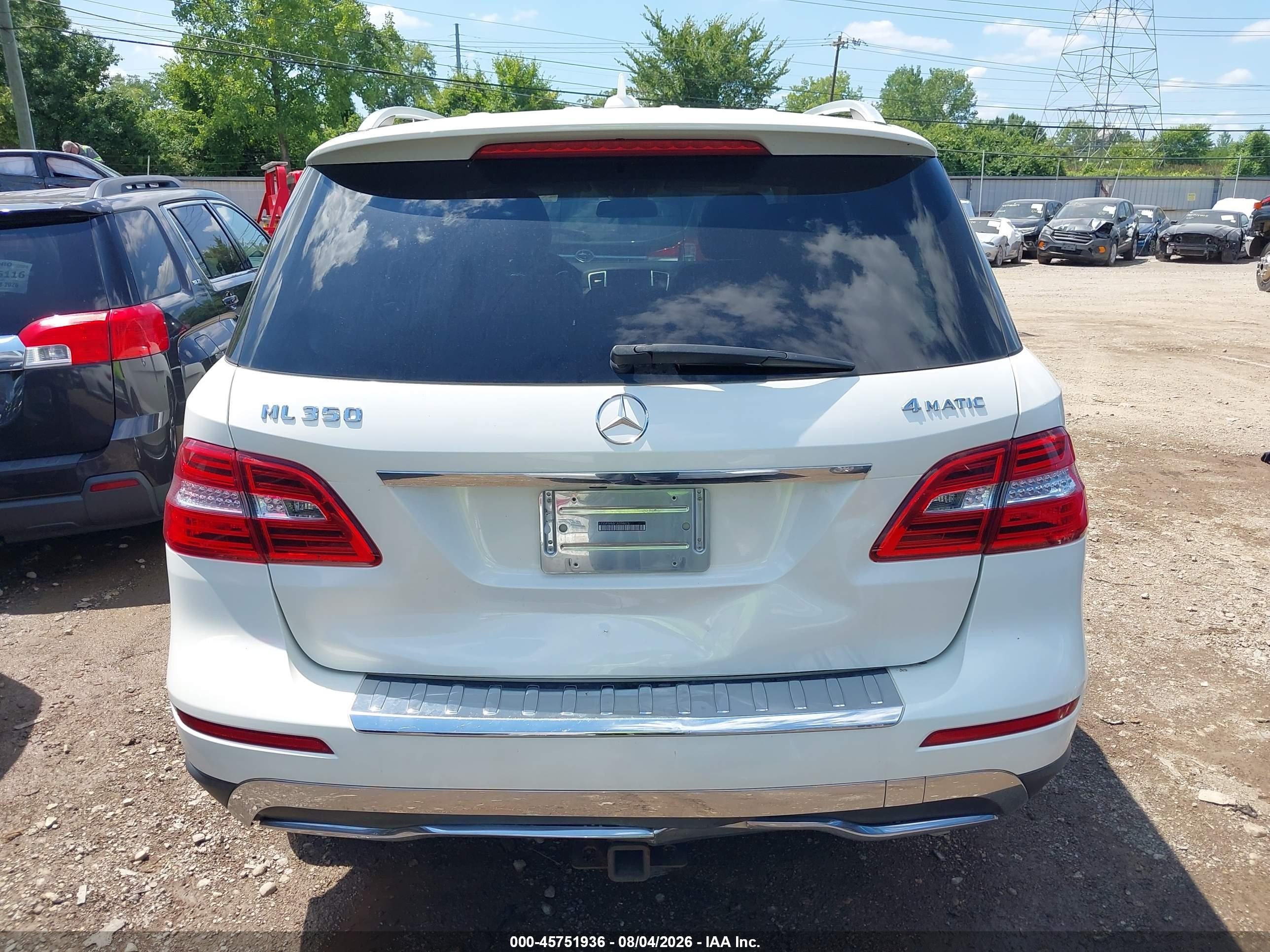 2012 Mercedes-benz Ml 350 4matic White vin: 4JGDA5HB8CA094625