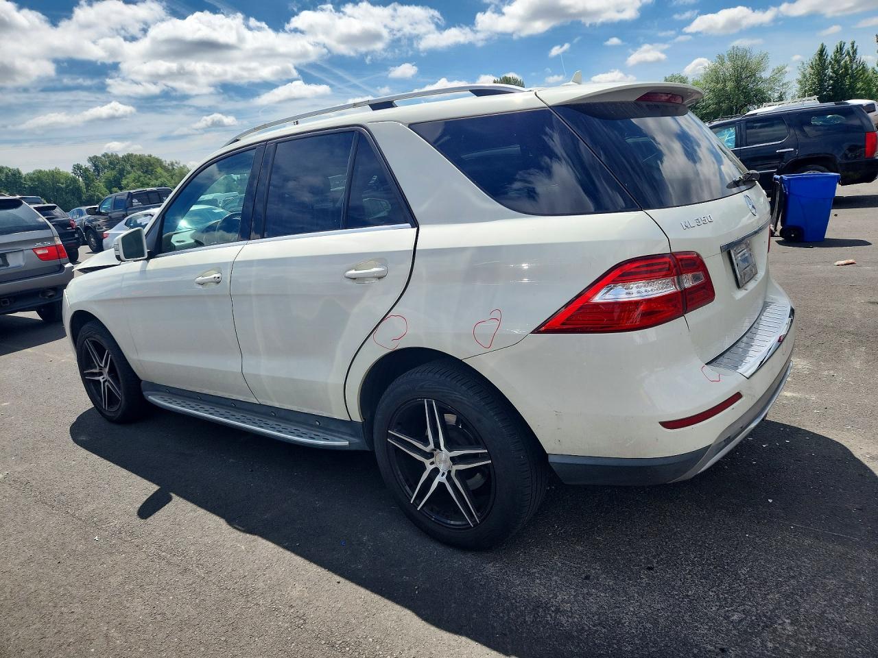 2013 Mercedes-benz Ml 350 4matic White vin: 4JGDA5HB8DA255704