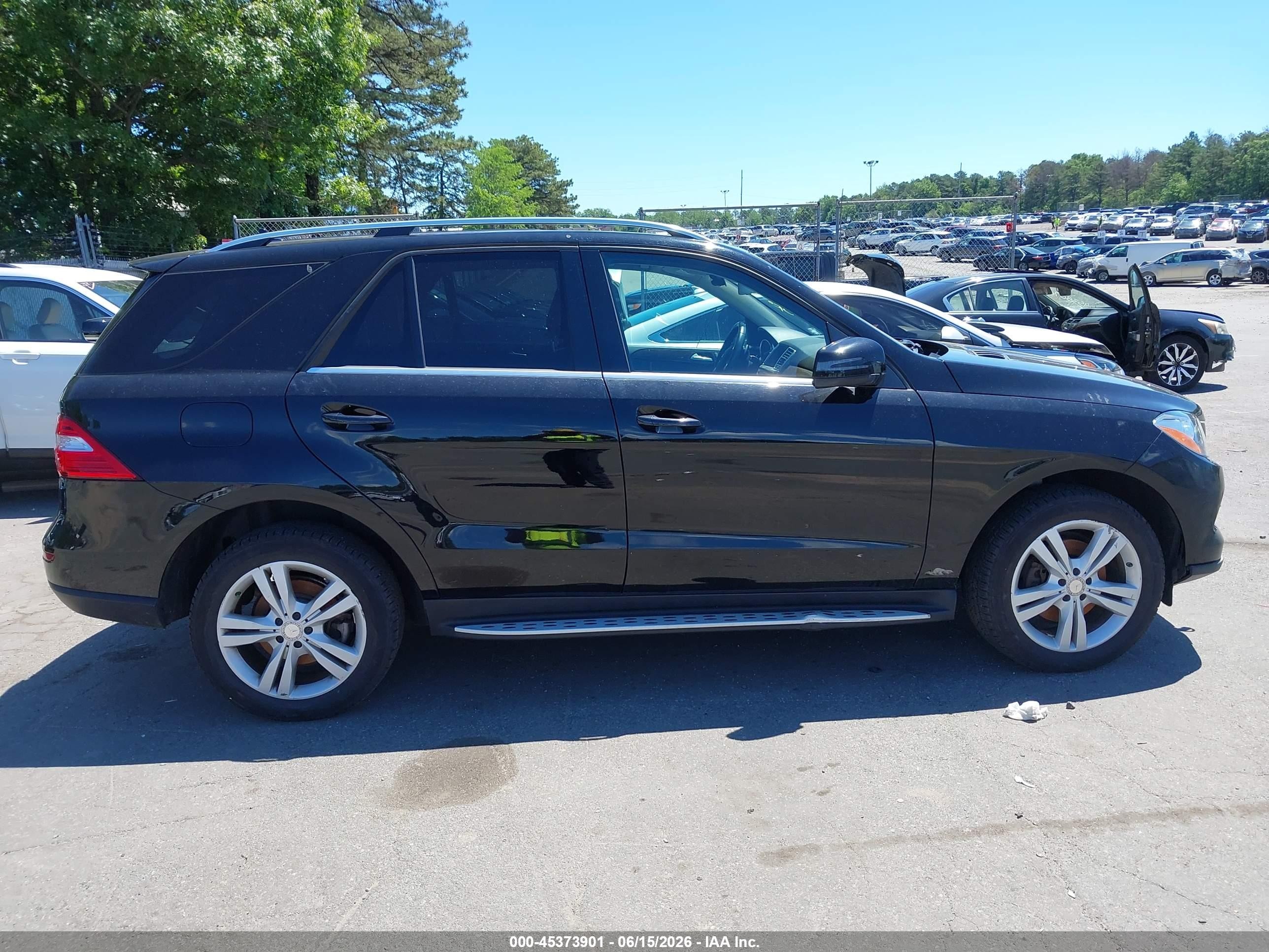 2014 Mercedes-benz Ml 350 4matic Черный vin: 4JGDA5HB8EA398329