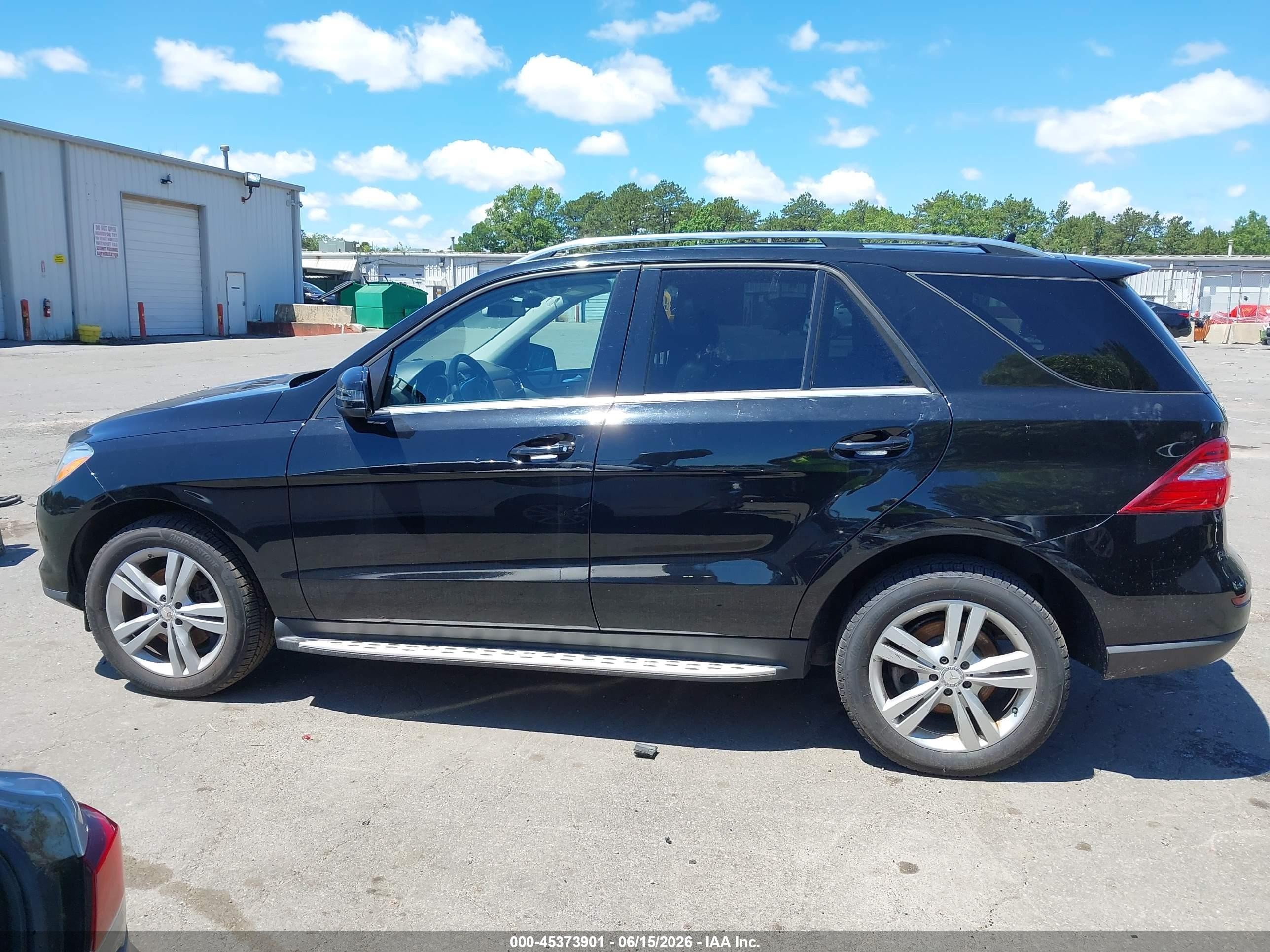 2014 Mercedes-benz Ml 350 4matic Черный vin: 4JGDA5HB8EA398329