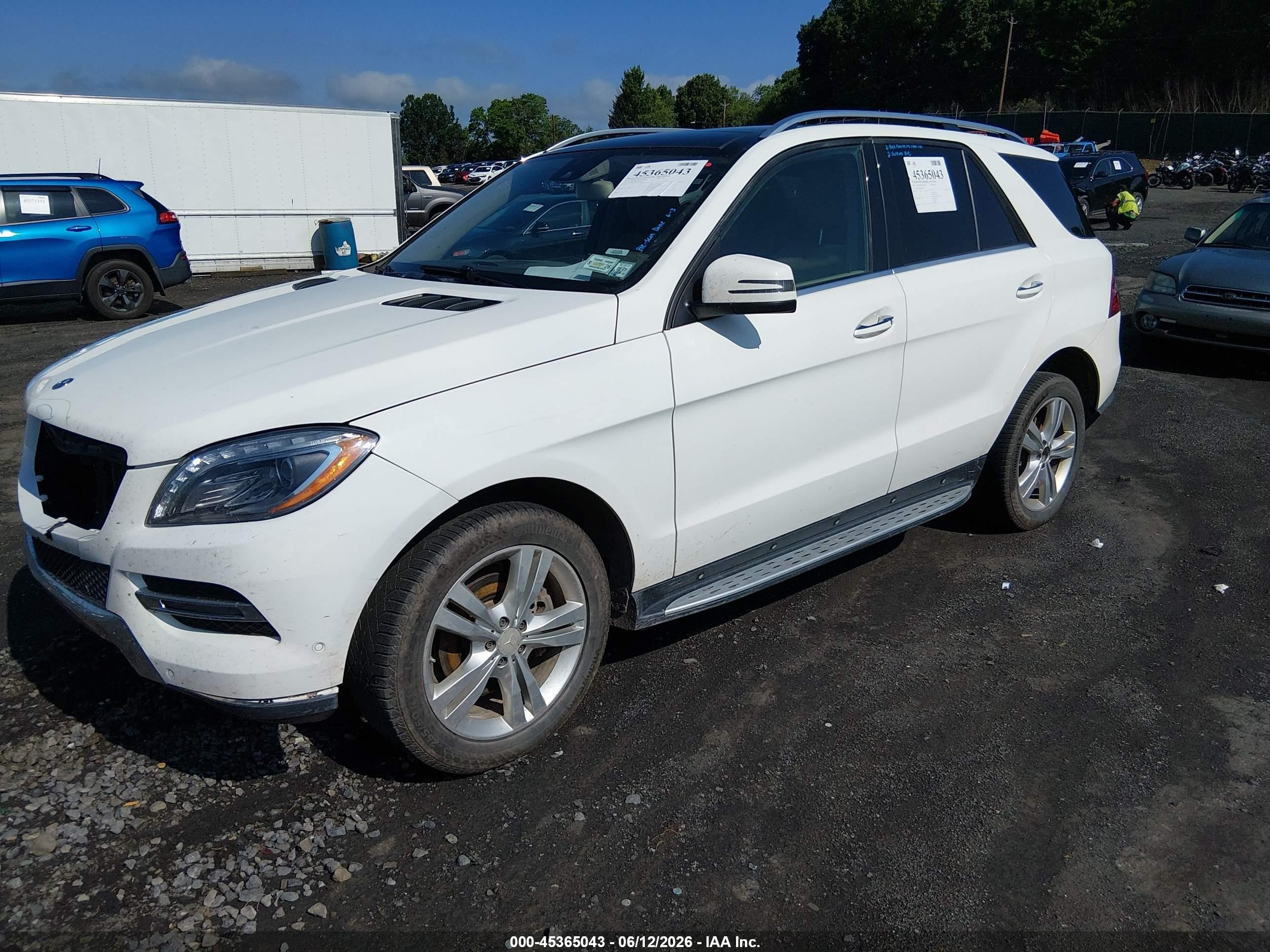 2014 Mercedes-benz Ml 350 4matic White vin: 4JGDA5HB8EA413153