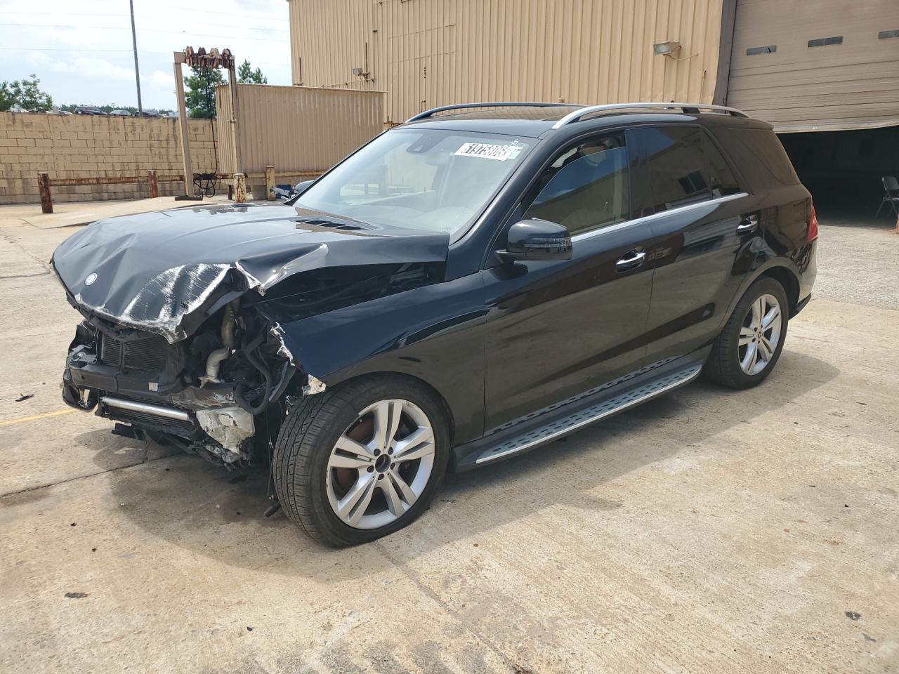 2015 Mercedes-benz Ml 350 4matic Black vin: 4JGDA5HB8FA471541 Damage: Left Front Fender, Dent(S) W/ Paint Dmg, > 12 Inches