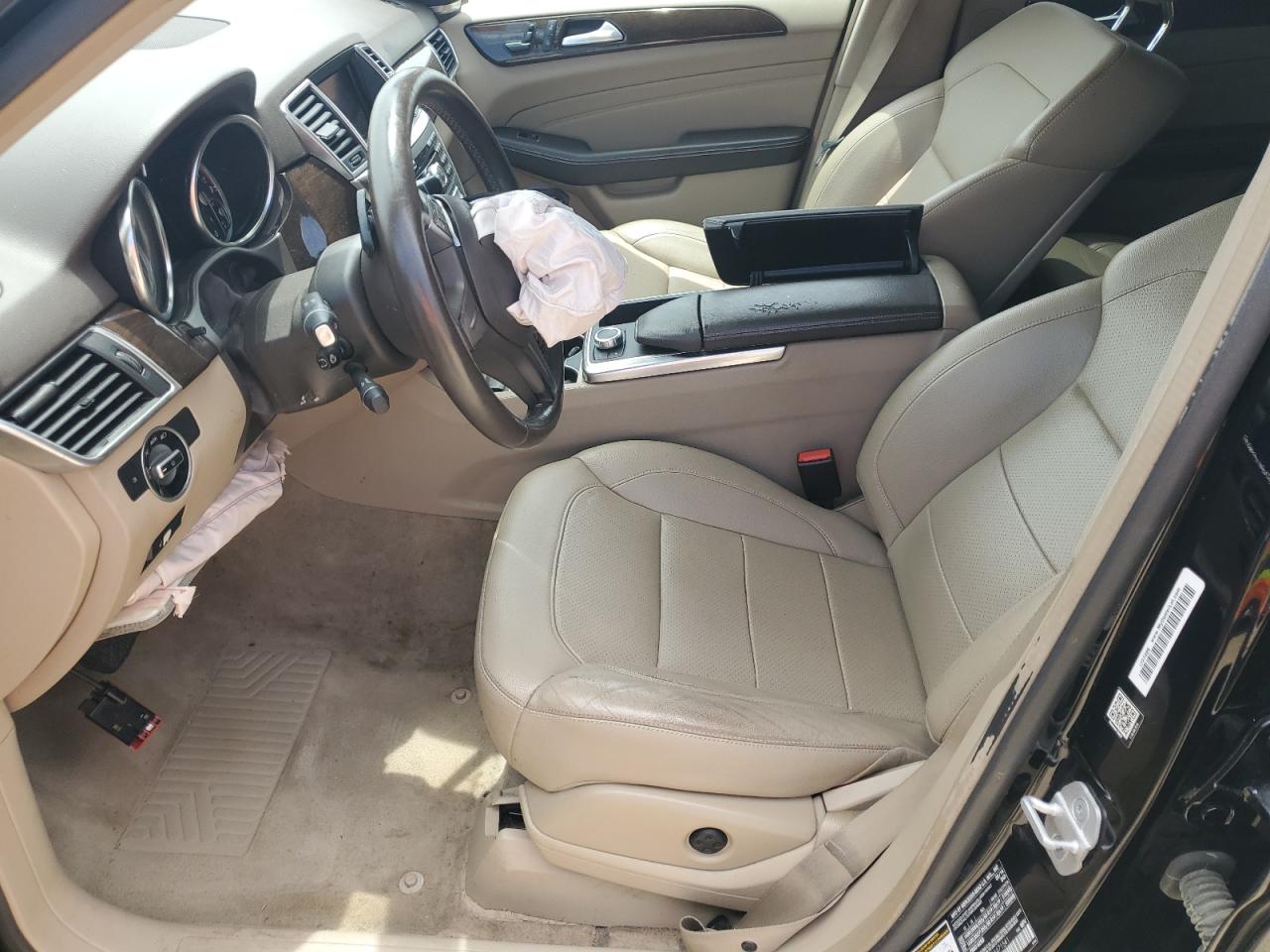 2015 Mercedes-benz Ml 350 4matic Black vin: 4JGDA5HB8FA471541 Damage: Left Front Carpet, Stained, Permanent