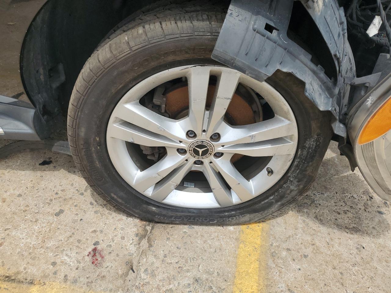 2015 Mercedes-benz Ml 350 4matic Black vin: 4JGDA5HB8FA471541 Damage: Right Front Wheel, Curb Rash, > 12 Inches