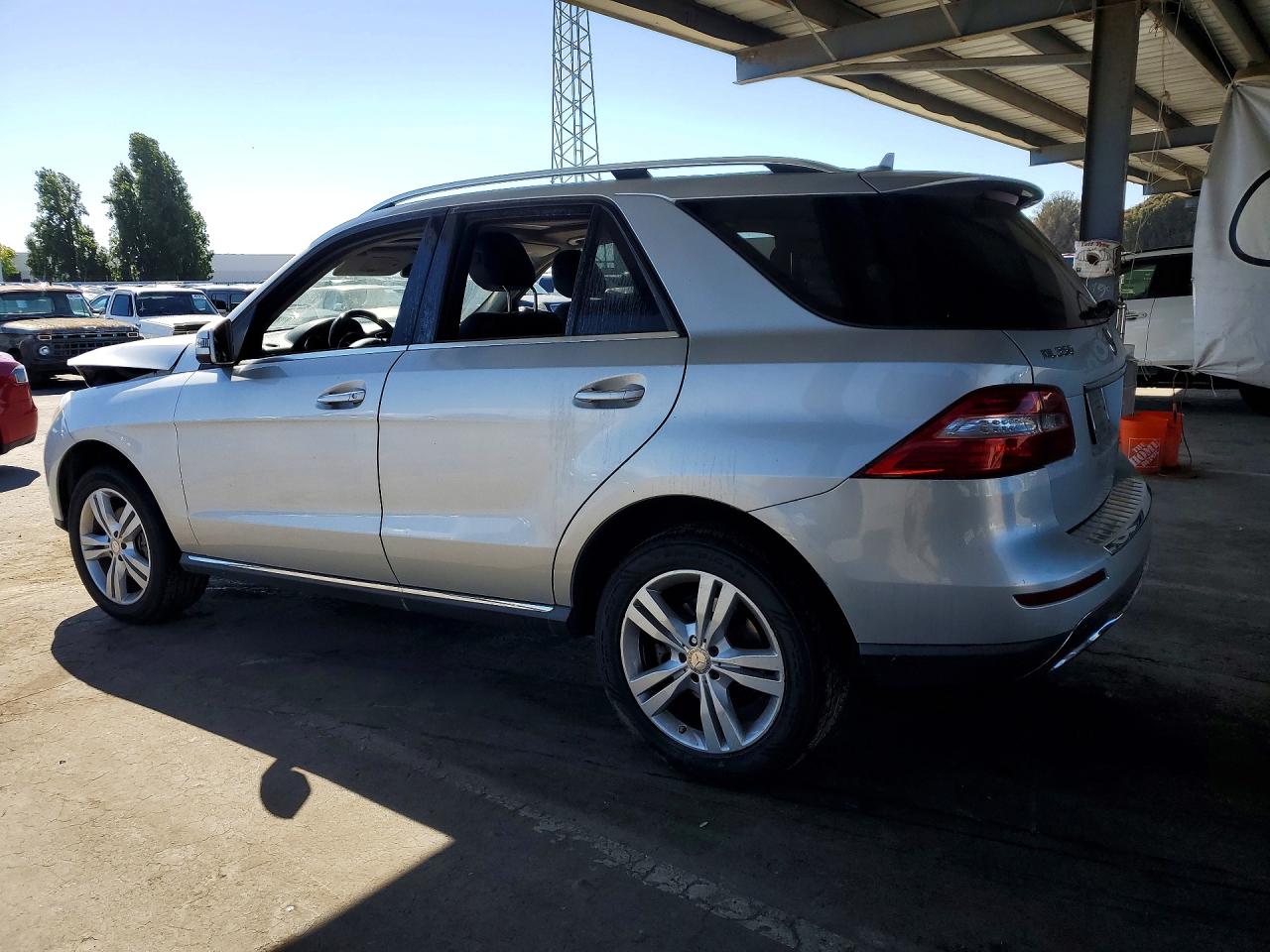 2015 Mercedes-benz Ml 350 4matic Silver vin: 4JGDA5HB8FA484970