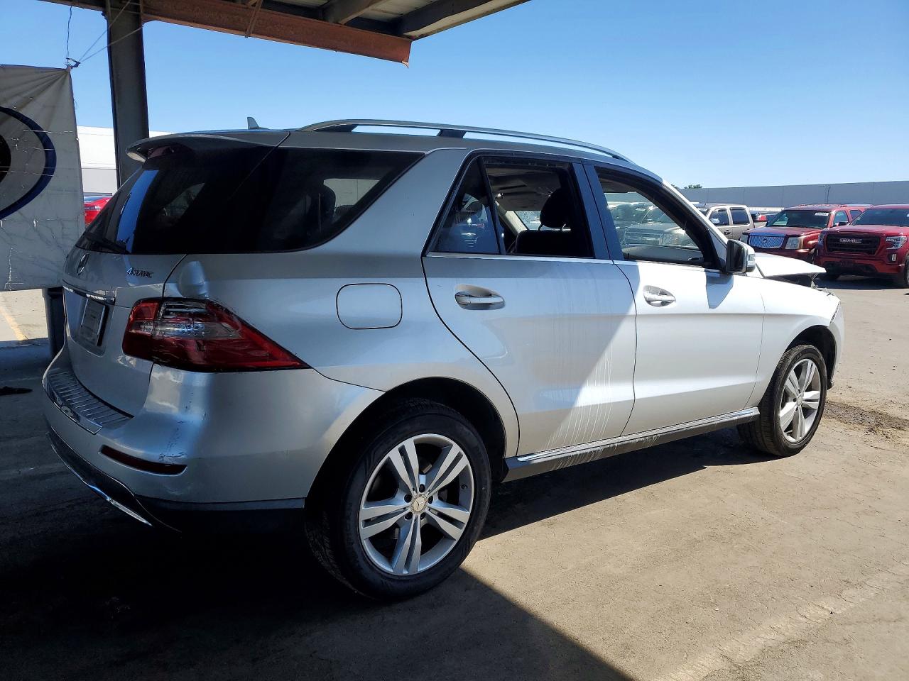 2015 Mercedes-benz Ml 350 4matic Silver vin: 4JGDA5HB8FA484970