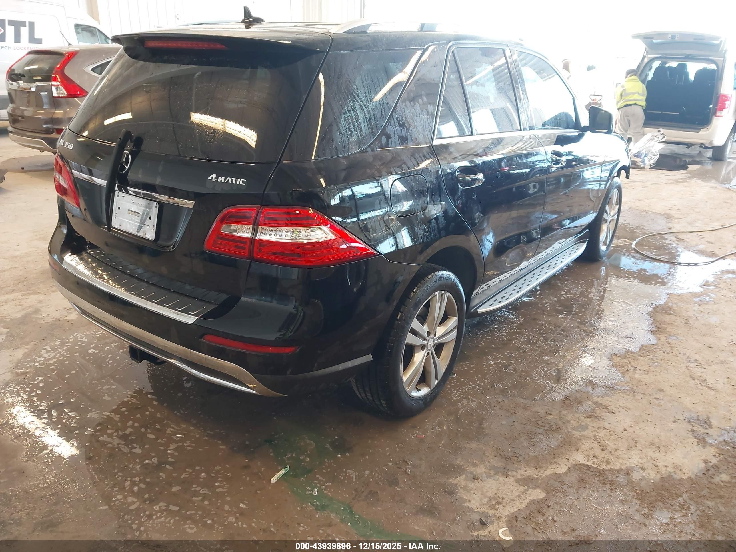 2015 Mercedes-benz Ml 350 4matic Black vin: 4JGDA5HB8FA486606