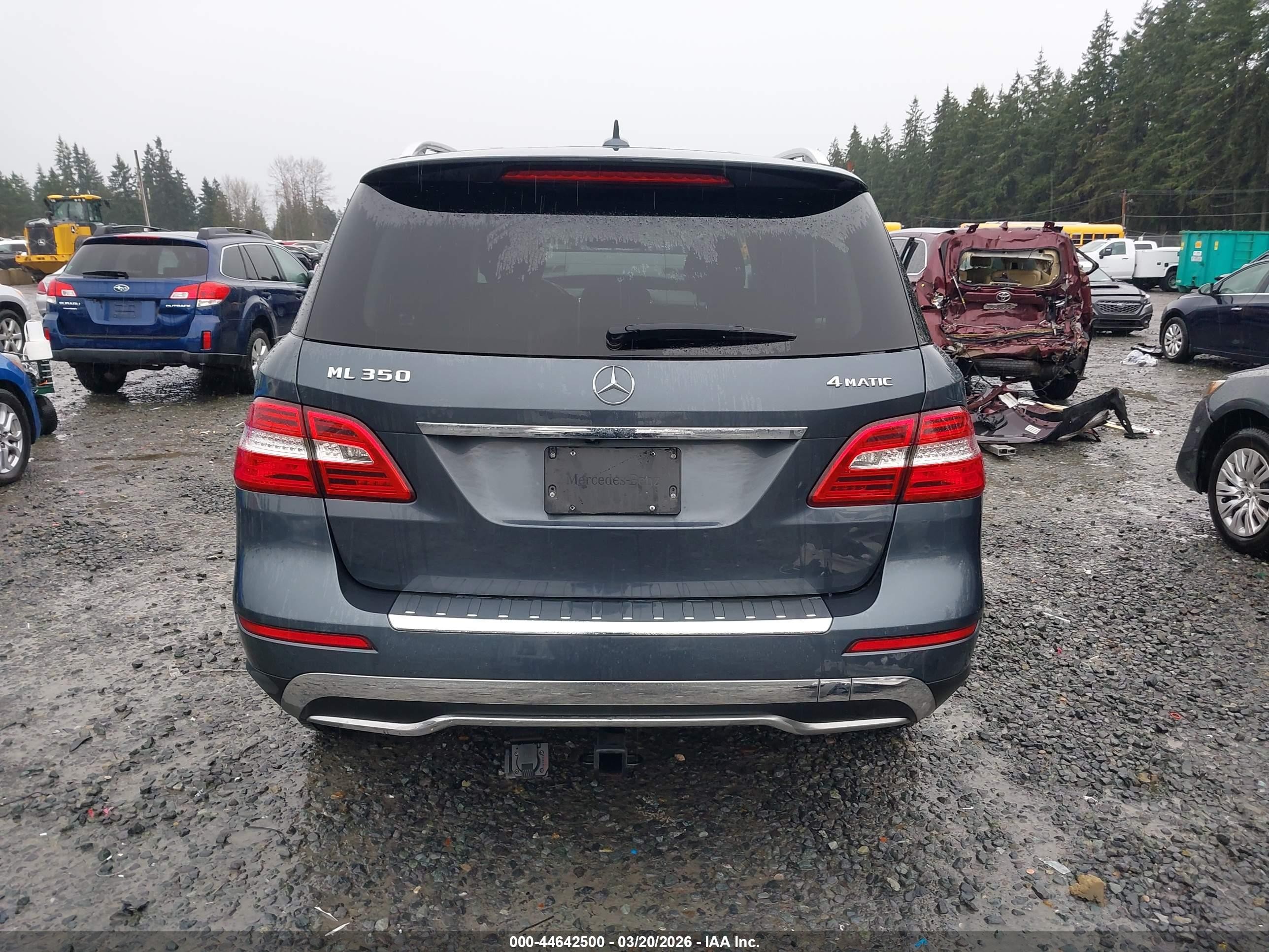 2015 Mercedes-benz Ml 350 4matic Blue vin: 4JGDA5HB8FA590738