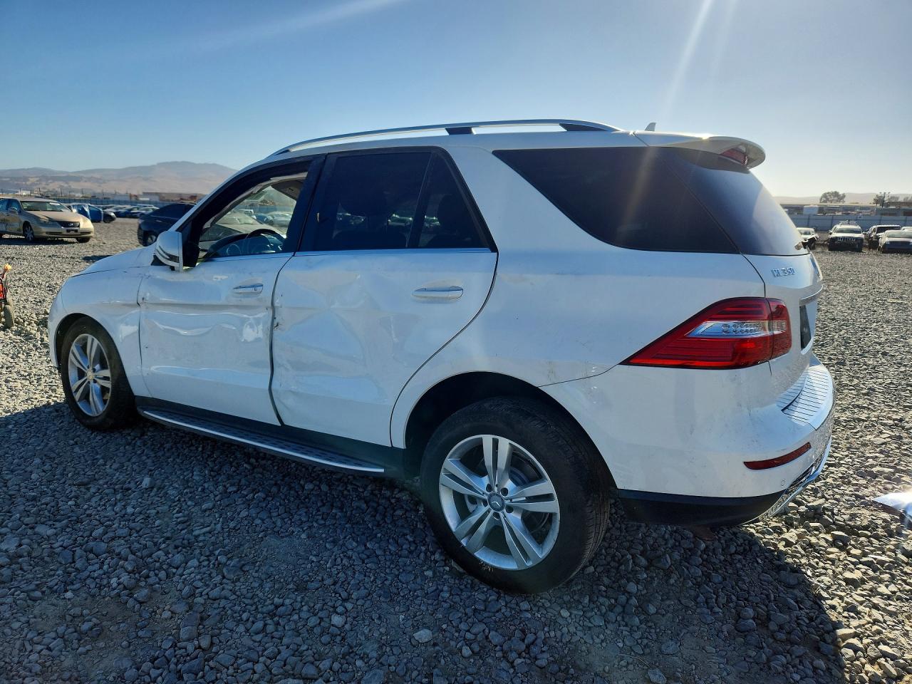 2015 Mercedes-benz Ml 350 4matic White vin: 4JGDA5HB8FA592716