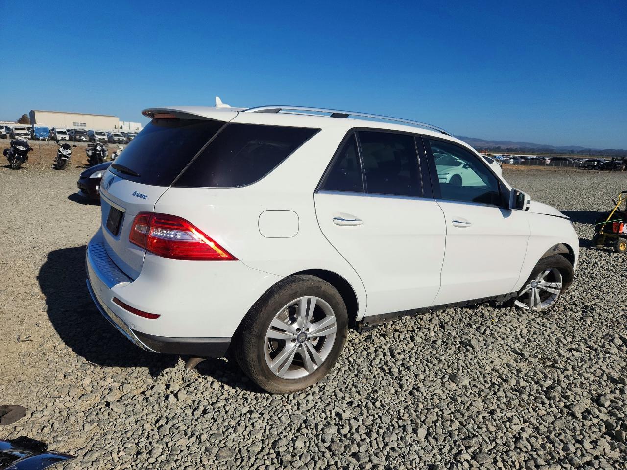 2015 Mercedes-benz Ml 350 4matic White vin: 4JGDA5HB8FA592716