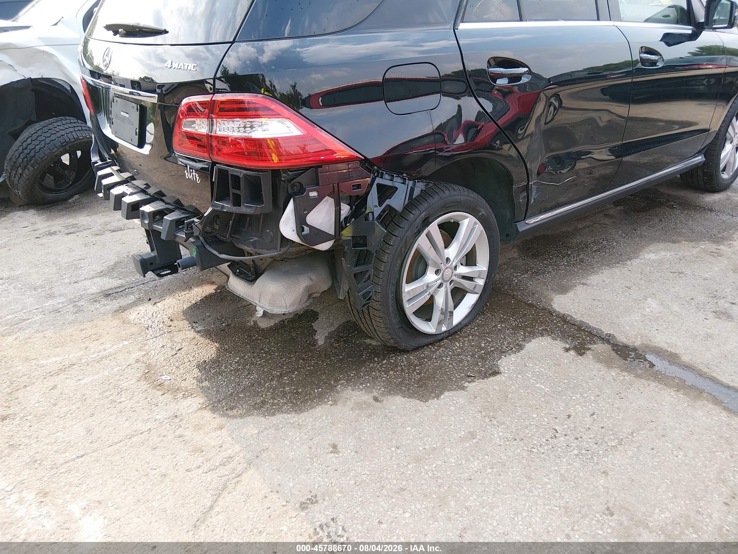 2015 Mercedes-benz Ml 350 4matic Черный vin: 4JGDA5HB8FA617436