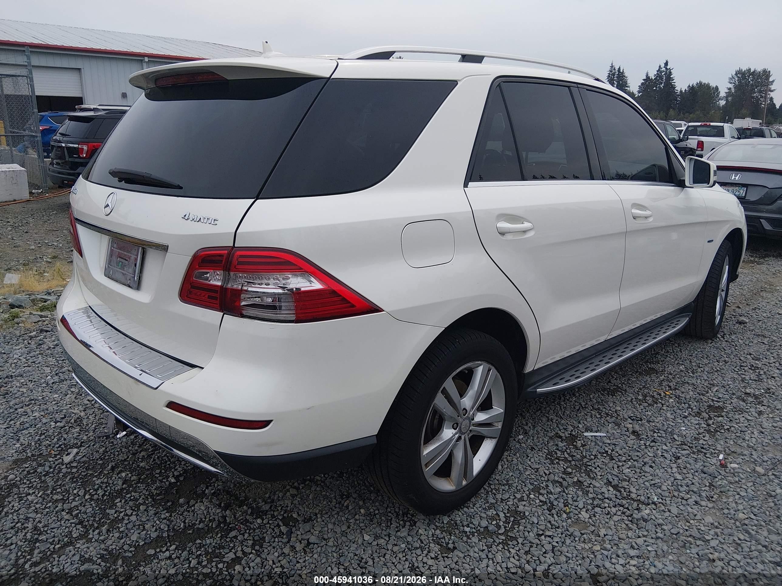 2012 Mercedes-benz Ml 350 4matic White vin: 4JGDA5HB9CA009968