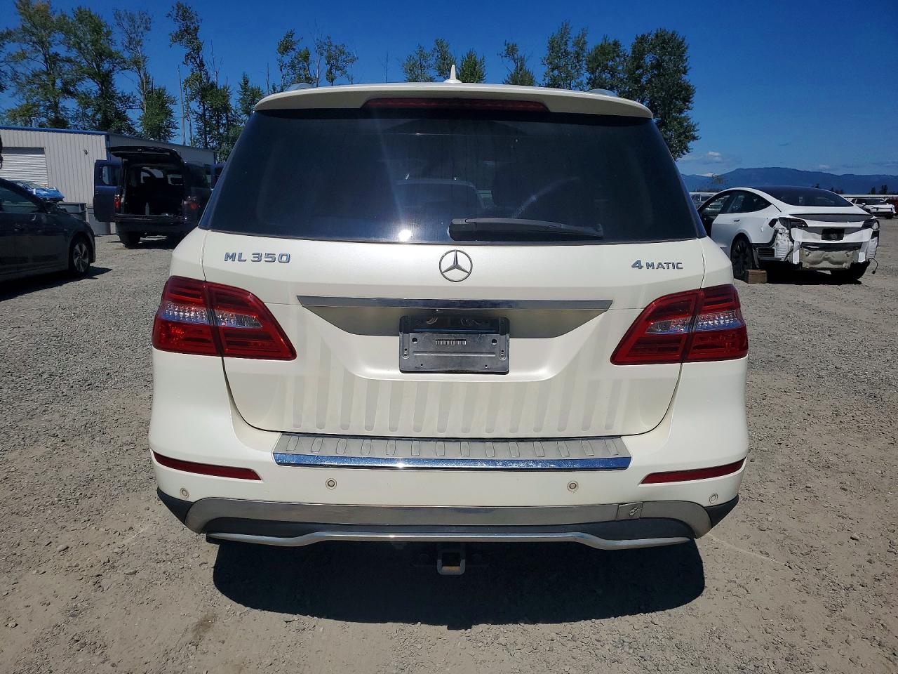 2012 Mercedes-benz Ml 350 4matic White vin: 4JGDA5HB9CA012305