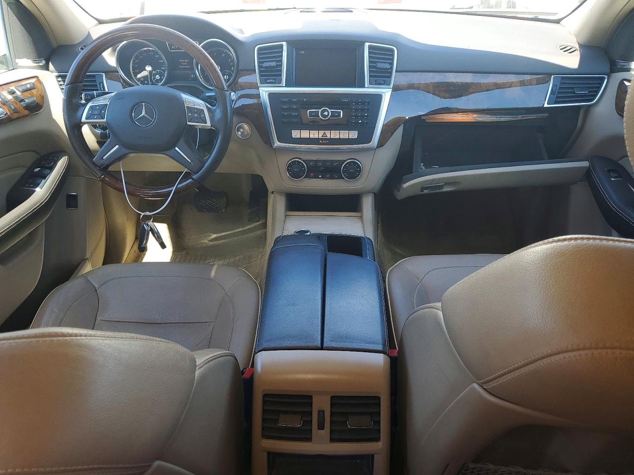 2012 Mercedes-benz Ml 350 4matic White vin: 4JGDA5HB9CA012305
