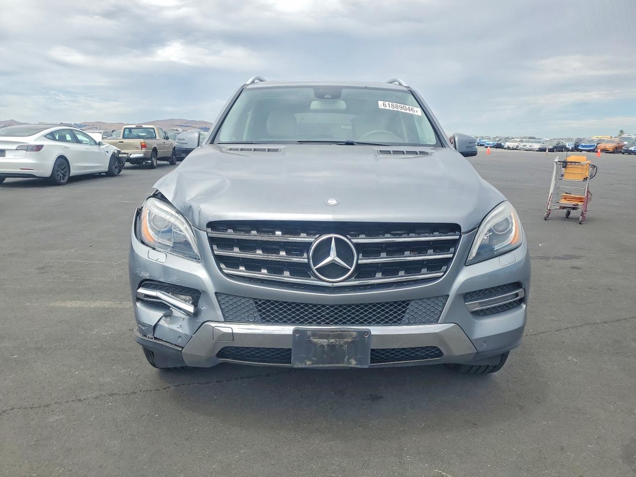 2013 Mercedes-benz Ml 350 4matic Серый vin: 4JGDA5HB9DA177322